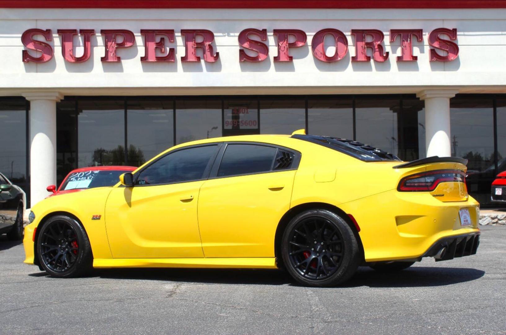 2017 Yellow Dodge Charger SRT 392 (2C3CDXGJ1HH) with an HEMI 6.4L V8 485hp 475ft. lbs. 6.4L V8 engine, Automatic 8-Speed transmission, located at 4301 NW 39th , Oklahoma City, OK, 73112, (405) 949-5600, 35.512135, -97.598671- Photo#4