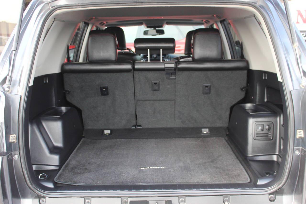 2014 Gray Toyota 4Runner SR5 4WD (JTEBU5JR4E5) with an 4.0L V6 270hp 278ft. lbs. 4.0L V6 engine, Automatic 5-Speed transmission, located at 4301 NW 39th , Oklahoma City, OK, 73112, (405) 949-5600, 35.512135, -97.598671 - Hablamos espanol. SPEND SMART --- BUY FROM SUPER SPORTS. ALL PRICES, DOWN PAYMENTS, PAYMENTS, AND FINANCE TERMS ARE NEGOTIABLE AT THE TIME OF APPROVAL. WE WILL WORK WITH YOU TO FIT YOUR BUDGET. WE WILL EVEN LOWER AND ADJUST THE NUMBERS TO HELP MAKE THE VE HICLE MORE AFFORDABLE FOR YOU.- Photo#12