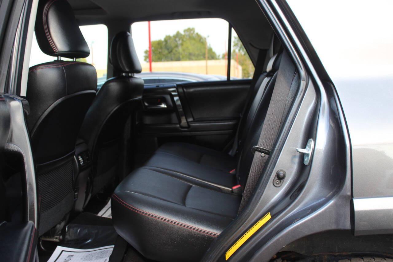 2014 Gray Toyota 4Runner SR5 4WD (JTEBU5JR4E5) with an 4.0L V6 270hp 278ft. lbs. 4.0L V6 engine, Automatic 5-Speed transmission, located at 4301 NW 39th , Oklahoma City, OK, 73112, (405) 949-5600, 35.512135, -97.598671 - Hablamos espanol. SPEND SMART --- BUY FROM SUPER SPORTS. ALL PRICES, DOWN PAYMENTS, PAYMENTS, AND FINANCE TERMS ARE NEGOTIABLE AT THE TIME OF APPROVAL. WE WILL WORK WITH YOU TO FIT YOUR BUDGET. WE WILL EVEN LOWER AND ADJUST THE NUMBERS TO HELP MAKE THE VE HICLE MORE AFFORDABLE FOR YOU.- Photo#15