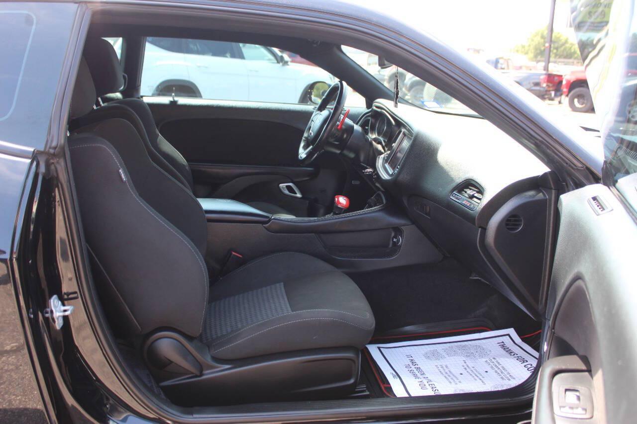 2020 Black Dodge Challenger R/T SCAT Pack (2C3CDZFJ8LH) with an 6.4L V8 6.4L V8 engine, Automatic 8-Speed transmission, located at 4301 NW 39th , Oklahoma City, OK, 73112, (405) 949-5600, 35.512135, -97.598671 - Hablamos espanol. SPEND SMART --- BUY FROM SUPER SPORTS. ALL PRICES, DOWN PAYMENTS, PAYMENTS, AND FINANCE TERMS ARE NEGOTIABLE AT THE TIME OF APPROVAL. WE WILL WORK WITH YOU TO FIT YOUR BUDGET. WE WILL EVEN LOWER AND ADJUST THE NUMBERS TO HELP MAKE THE VEHICLE MORE AFFORDABLE FOR YOU.- Photo#9