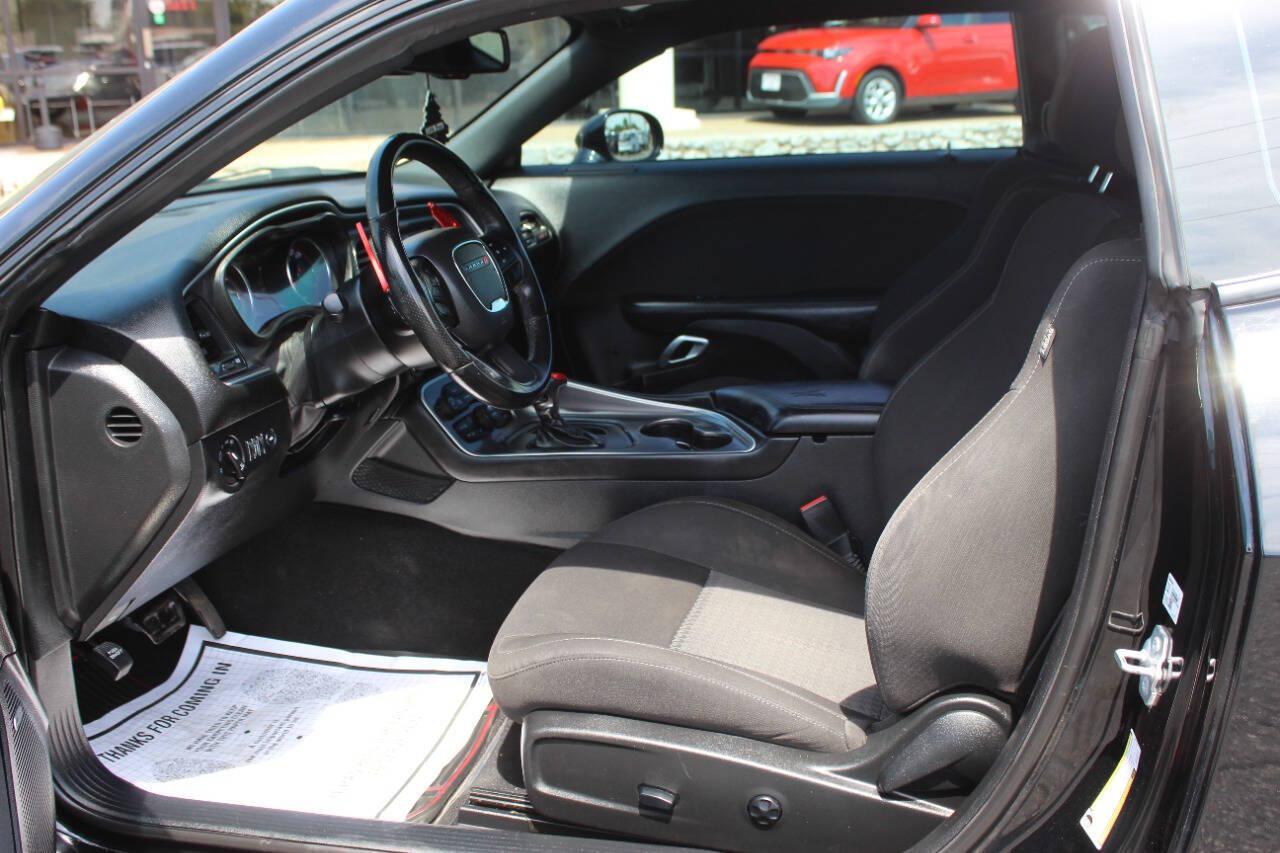 2020 Black Dodge Challenger R/T SCAT Pack (2C3CDZFJ8LH) with an 6.4L V8 6.4L V8 engine, Automatic 8-Speed transmission, located at 4301 NW 39th , Oklahoma City, OK, 73112, (405) 949-5600, 35.512135, -97.598671 - Hablamos espanol. SPEND SMART --- BUY FROM SUPER SPORTS. ALL PRICES, DOWN PAYMENTS, PAYMENTS, AND FINANCE TERMS ARE NEGOTIABLE AT THE TIME OF APPROVAL. WE WILL WORK WITH YOU TO FIT YOUR BUDGET. WE WILL EVEN LOWER AND ADJUST THE NUMBERS TO HELP MAKE THE VEHICLE MORE AFFORDABLE FOR YOU.- Photo#12