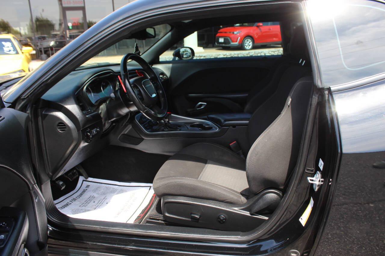 2020 Black Dodge Challenger R/T SCAT Pack (2C3CDZFJ8LH) with an 6.4L V8 6.4L V8 engine, Automatic 8-Speed transmission, located at 4301 NW 39th , Oklahoma City, OK, 73112, (405) 949-5600, 35.512135, -97.598671 - Hablamos espanol. SPEND SMART --- BUY FROM SUPER SPORTS. ALL PRICES, DOWN PAYMENTS, PAYMENTS, AND FINANCE TERMS ARE NEGOTIABLE AT THE TIME OF APPROVAL. WE WILL WORK WITH YOU TO FIT YOUR BUDGET. WE WILL EVEN LOWER AND ADJUST THE NUMBERS TO HELP MAKE THE VEHICLE MORE AFFORDABLE FOR YOU.- Photo#13