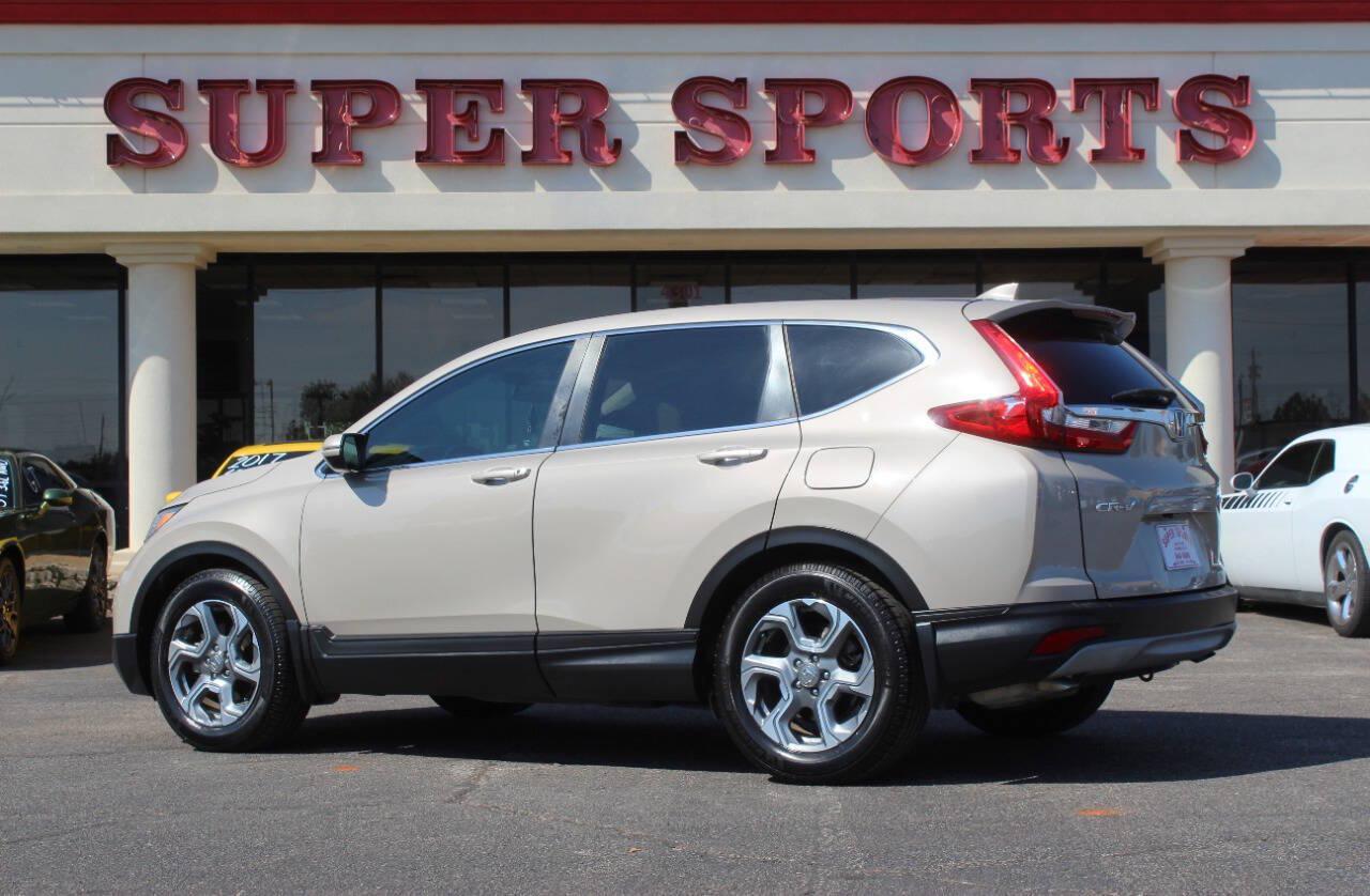 2018 Tan Honda CR-V EX-L 2WD w/ Navigation (2HKRW1H84JH) with an 1.5L Turbo I4 190hp 179ft. lbs. 1.5L I4 engine, CVT transmission, located at 4301 NW 39th , Oklahoma City, OK, 73112, (405) 949-5600, 35.512135, -97.598671 - Hablamos espanol. SPEND SMART --- BUY FROM SUPER SPORTS. ALL PRICES, DOWN PAYMENTS, PAYMENTS, AND FINANCE TERMS ARE NEGOTIABLE AT THE TIME OF APPROVAL. WE WILL WORK WITH YOU TO FIT YOUR BUDGET. WE WILL EVEN LOWER AND ADJUST THE NUMBERS TO HELP MAKE THE VE HICLE MORE AFFORDABLE FOR YOU.- Photo#4