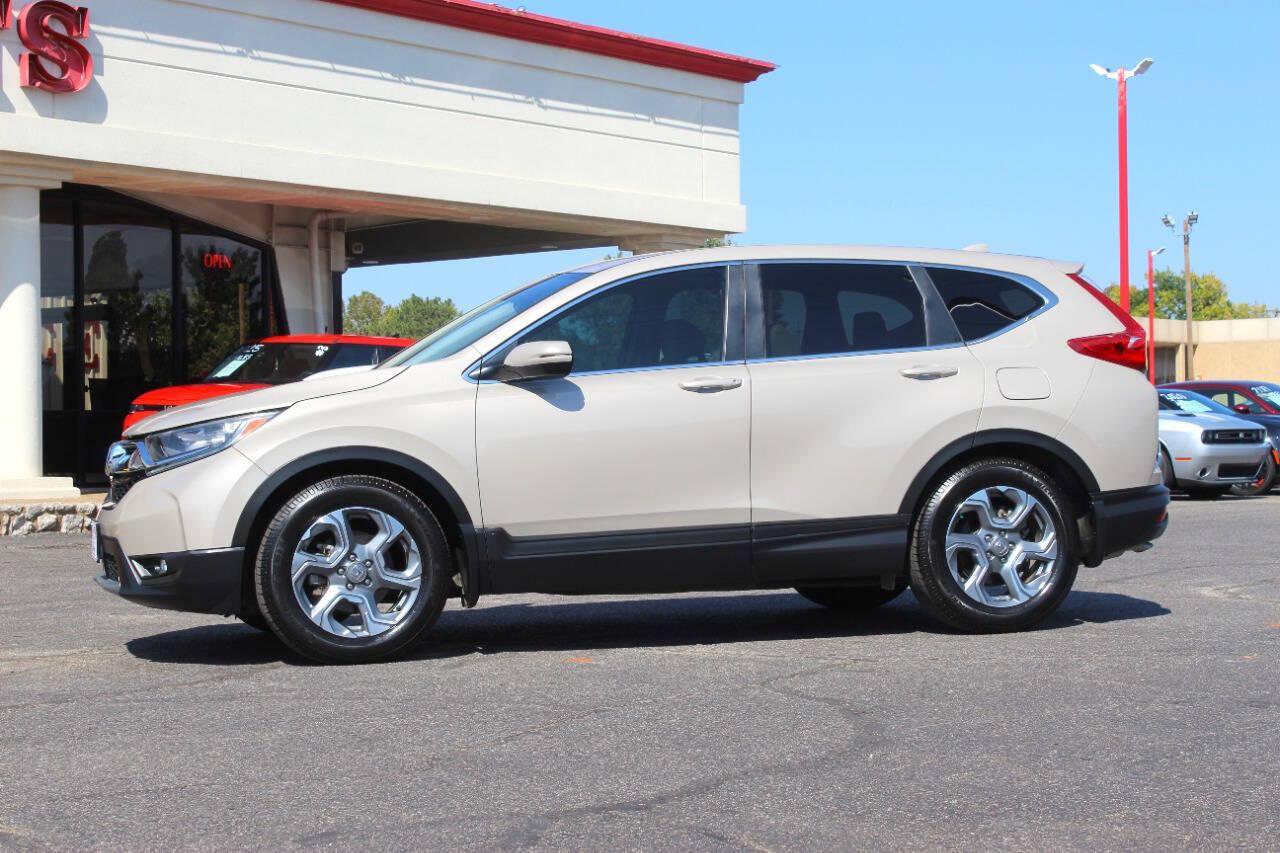 2018 Tan Honda CR-V EX-L 2WD w/ Navigation (2HKRW1H84JH) with an 1.5L Turbo I4 190hp 179ft. lbs. 1.5L I4 engine, CVT transmission, located at 4301 NW 39th , Oklahoma City, OK, 73112, (405) 949-5600, 35.512135, -97.598671 - Hablamos espanol. SPEND SMART --- BUY FROM SUPER SPORTS. ALL PRICES, DOWN PAYMENTS, PAYMENTS, AND FINANCE TERMS ARE NEGOTIABLE AT THE TIME OF APPROVAL. WE WILL WORK WITH YOU TO FIT YOUR BUDGET. WE WILL EVEN LOWER AND ADJUST THE NUMBERS TO HELP MAKE THE VE HICLE MORE AFFORDABLE FOR YOU.- Photo#5