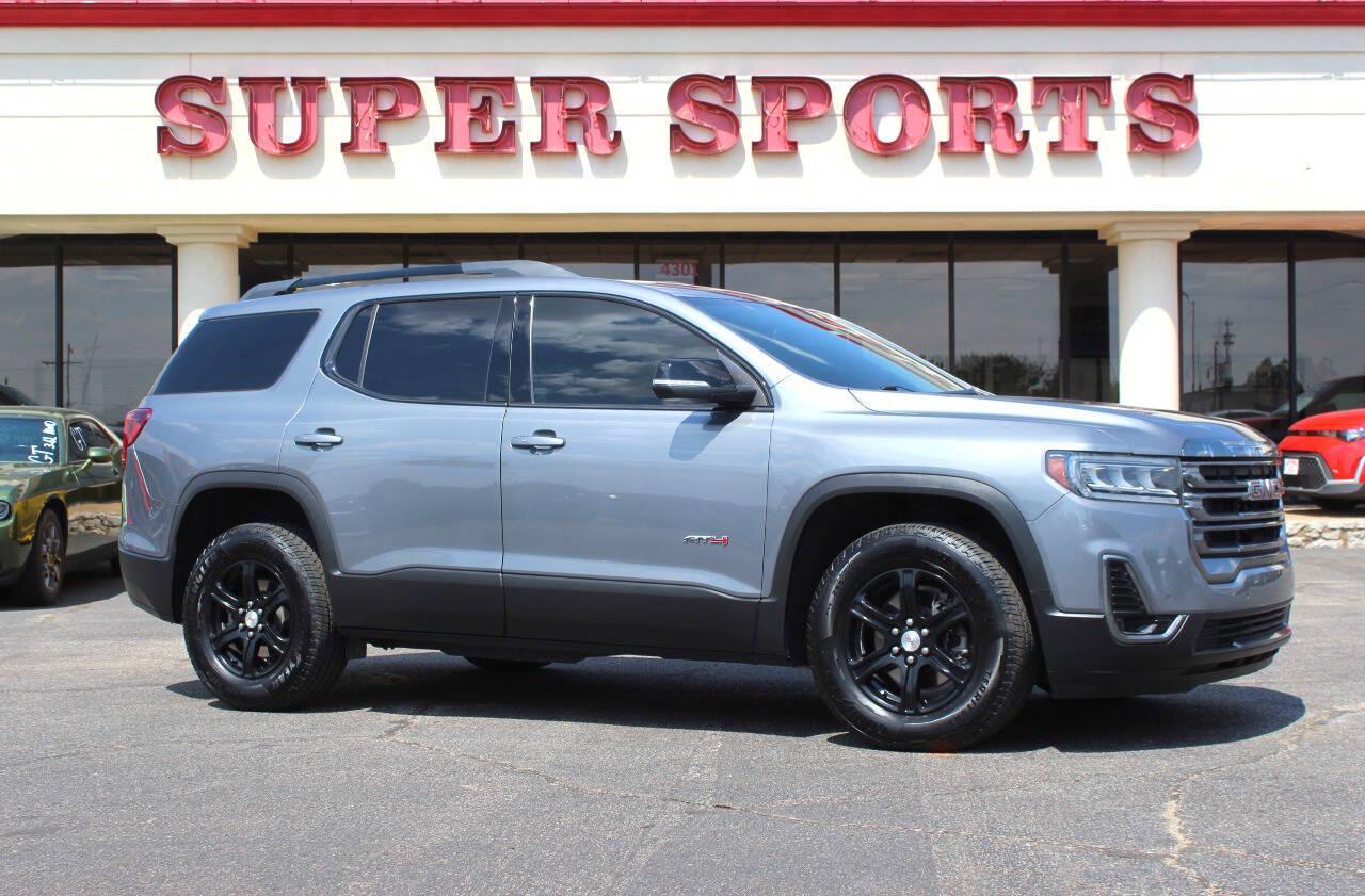 2022 Silver GMC Acadia SLE (1GKKNLLS6NZ) with an 3.6L V6 310hp 271ft. lbs. 3.6L V6 engine, Automatic 9-Speed transmission, located at 4301 NW 39th , Oklahoma City, OK, 73112, (405) 949-5600, 35.512135, -97.598671 - Hablamos espanol. SPEND SMART --- BUY FROM SUPER SPORTS. ALL PRICES, DOWN PAYMENTS, PAYMENTS, AND FINANCE TERMS ARE NEGOTIABLE AT THE TIME OF APPROVAL. WE WILL WORK WITH YOU TO FIT YOUR BUDGET. WE WILL EVEN LOWER AND ADJUST THE NUMBERS TO HELP MAKE THE VE HICLE MORE AFFORDABLE FOR YOU.- Photo#0
