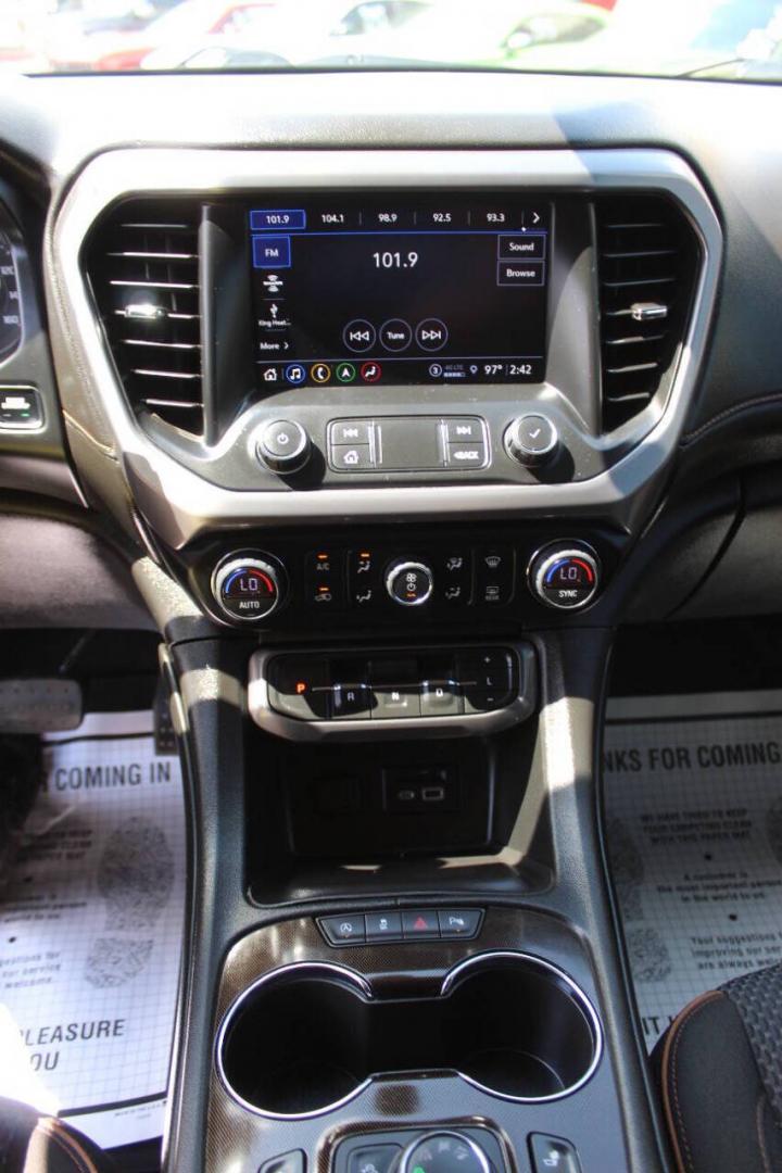 2022 Silver GMC Acadia SLE (1GKKNLLS6NZ) with an 3.6L V6 310hp 271ft. lbs. 3.6L V6 engine, Automatic 9-Speed transmission, located at 4301 NW 39th , Oklahoma City, OK, 73112, (405) 949-5600, 35.512135, -97.598671 - Hablamos espanol. SPEND SMART --- BUY FROM SUPER SPORTS. ALL PRICES, DOWN PAYMENTS, PAYMENTS, AND FINANCE TERMS ARE NEGOTIABLE AT THE TIME OF APPROVAL. WE WILL WORK WITH YOU TO FIT YOUR BUDGET. WE WILL EVEN LOWER AND ADJUST THE NUMBERS TO HELP MAKE THE VE HICLE MORE AFFORDABLE FOR YOU.- Photo#23