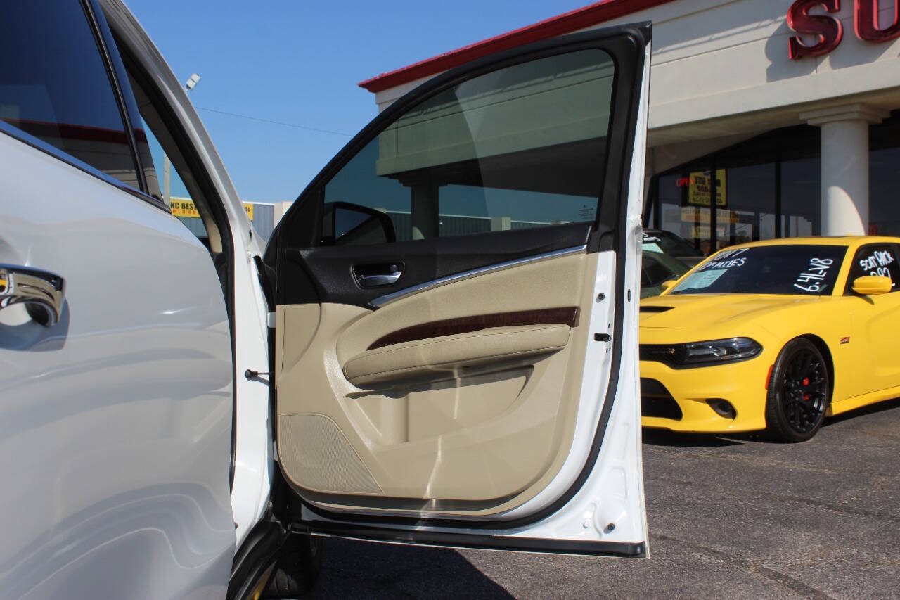 2020 White Acura MDX SH-AWD 9-Spd AT (5J8YD4H30LL) with an 3.5L V6 290hp 267ft. lbs. 3.5L V6 engine, Automatic 9-Speed transmission, located at 4301 NW 39th , Oklahoma City, OK, 73112, (405) 949-5600, 35.512135, -97.598671 - Hablamos espanol. SPEND SMART --- BUY FROM SUPER SPORTS. ALL PRICES, DOWN PAYMENTS, PAYMENTS, AND FINANCE TERMS ARE NEGOTIABLE AT THE TIME OF APPROVAL. WE WILL WORK WITH YOU TO FIT YOUR BUDGET. WE WILL EVEN LOWER AND ADJUST THE NUMBERS TO HELP MAKE THE VEHICLE MORE AFFORDABLE FOR YOU.- Photo#8