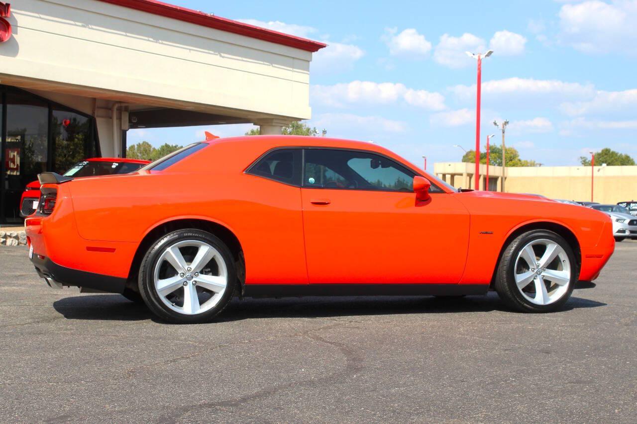 2018 Orange Dodge Challenger R/T Plus (2C3CDZBT5JH) with an 5.7L V8 5.7L V8 engine, Manual 6-Speed transmission, located at 4301 NW 39th , Oklahoma City, OK, 73112, (405) 949-5600, 35.512135, -97.598671 - Hablamos espanol. SPEND SMART --- BUY FROM SUPER SPORTS. ALL PRICES, DOWN PAYMENTS, PAYMENTS, AND FINANCE TERMS ARE NEGOTIABLE AT THE TIME OF APPROVAL. WE WILL WORK WITH YOU TO FIT YOUR BUDGET. WE WILL EVEN LOWER AND ADJUST THE NUMBERS TO HELP MAKE THE VE HICLE MORE AFFORDABLE FOR YOU.- Photo#2