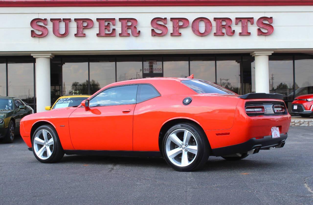 2018 Orange Dodge Challenger R/T Plus (2C3CDZBT5JH) with an 5.7L V8 5.7L V8 engine, Manual 6-Speed transmission, located at 4301 NW 39th , Oklahoma City, OK, 73112, (405) 949-5600, 35.512135, -97.598671 - Hablamos espanol. SPEND SMART --- BUY FROM SUPER SPORTS. ALL PRICES, DOWN PAYMENTS, PAYMENTS, AND FINANCE TERMS ARE NEGOTIABLE AT THE TIME OF APPROVAL. WE WILL WORK WITH YOU TO FIT YOUR BUDGET. WE WILL EVEN LOWER AND ADJUST THE NUMBERS TO HELP MAKE THE VE HICLE MORE AFFORDABLE FOR YOU.- Photo#5