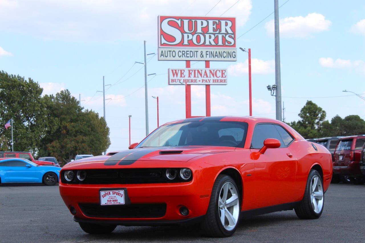 2018 Orange Dodge Challenger R/T Plus (2C3CDZBT5JH) with an 5.7L V8 5.7L V8 engine, Manual 6-Speed transmission, located at 4301 NW 39th , Oklahoma City, OK, 73112, (405) 949-5600, 35.512135, -97.598671 - Hablamos espanol. SPEND SMART --- BUY FROM SUPER SPORTS. ALL PRICES, DOWN PAYMENTS, PAYMENTS, AND FINANCE TERMS ARE NEGOTIABLE AT THE TIME OF APPROVAL. WE WILL WORK WITH YOU TO FIT YOUR BUDGET. WE WILL EVEN LOWER AND ADJUST THE NUMBERS TO HELP MAKE THE VE HICLE MORE AFFORDABLE FOR YOU.- Photo#7