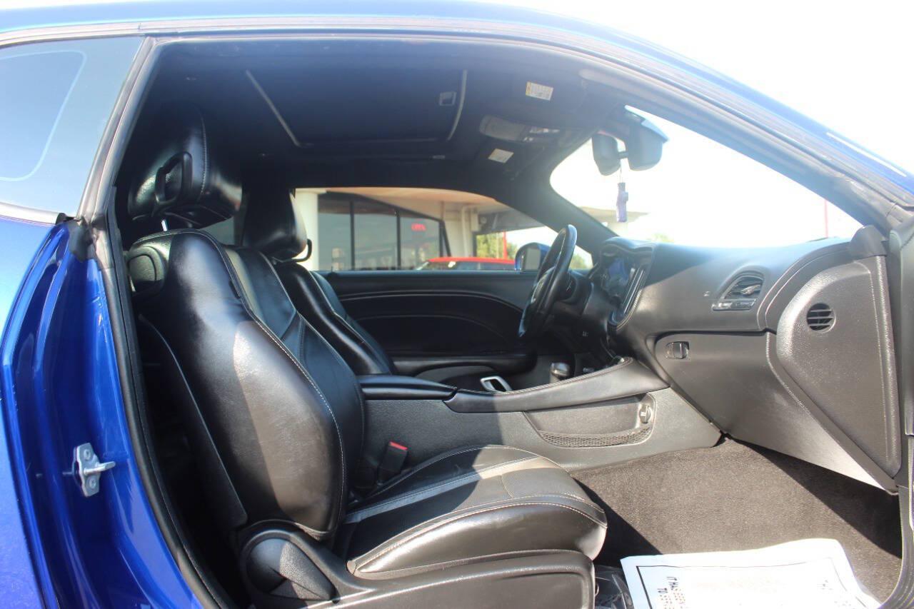2022 Blue Dodge Challenger SXT (2C3CDZAG7NH) with an Pentastar 3.6L V6 303hp 268ft. lbs. 3.6L V6 engine, Automatic 8-Speed transmission, located at 4301 NW 39th , Oklahoma City, OK, 73112, (405) 949-5600, 35.512135, -97.598671 - Hablamos espanol. SPEND SMART --- BUY FROM SUPER SPORTS. ALL PRICES, DOWN PAYMENTS, PAYMENTS, AND FINANCE TERMS ARE NEGOTIABLE AT THE TIME OF APPROVAL. WE WILL WORK WITH YOU TO FIT YOUR BUDGET. WE WILL EVEN LOWER AND ADJUST THE NUMBERS TO HELP MAKE THE VE HICLE MORE AFFORDABLE FOR YOU.- Photo#10