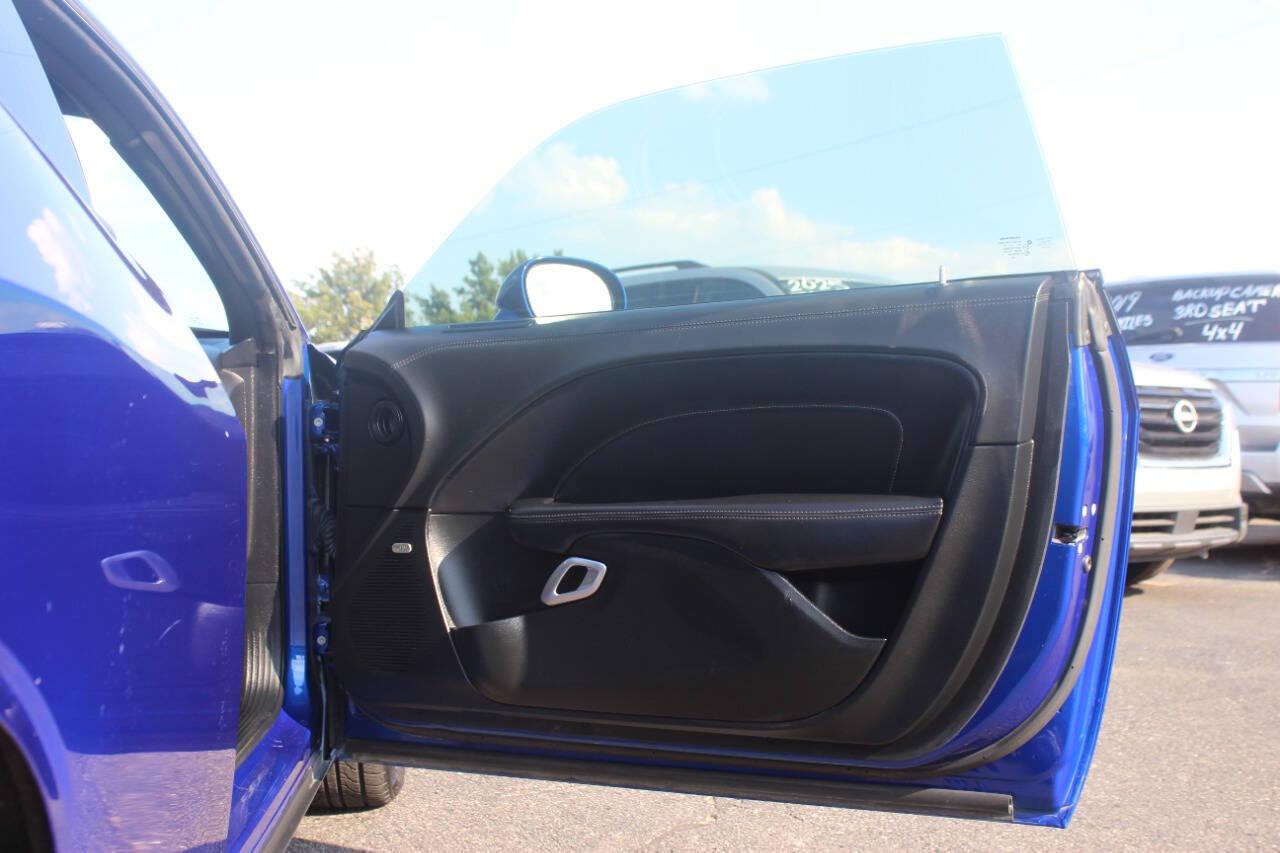 2022 Blue Dodge Challenger SXT (2C3CDZAG7NH) with an Pentastar 3.6L V6 303hp 268ft. lbs. 3.6L V6 engine, Automatic 8-Speed transmission, located at 4301 NW 39th , Oklahoma City, OK, 73112, (405) 949-5600, 35.512135, -97.598671 - Hablamos espanol. SPEND SMART --- BUY FROM SUPER SPORTS. ALL PRICES, DOWN PAYMENTS, PAYMENTS, AND FINANCE TERMS ARE NEGOTIABLE AT THE TIME OF APPROVAL. WE WILL WORK WITH YOU TO FIT YOUR BUDGET. WE WILL EVEN LOWER AND ADJUST THE NUMBERS TO HELP MAKE THE VE HICLE MORE AFFORDABLE FOR YOU.- Photo#11
