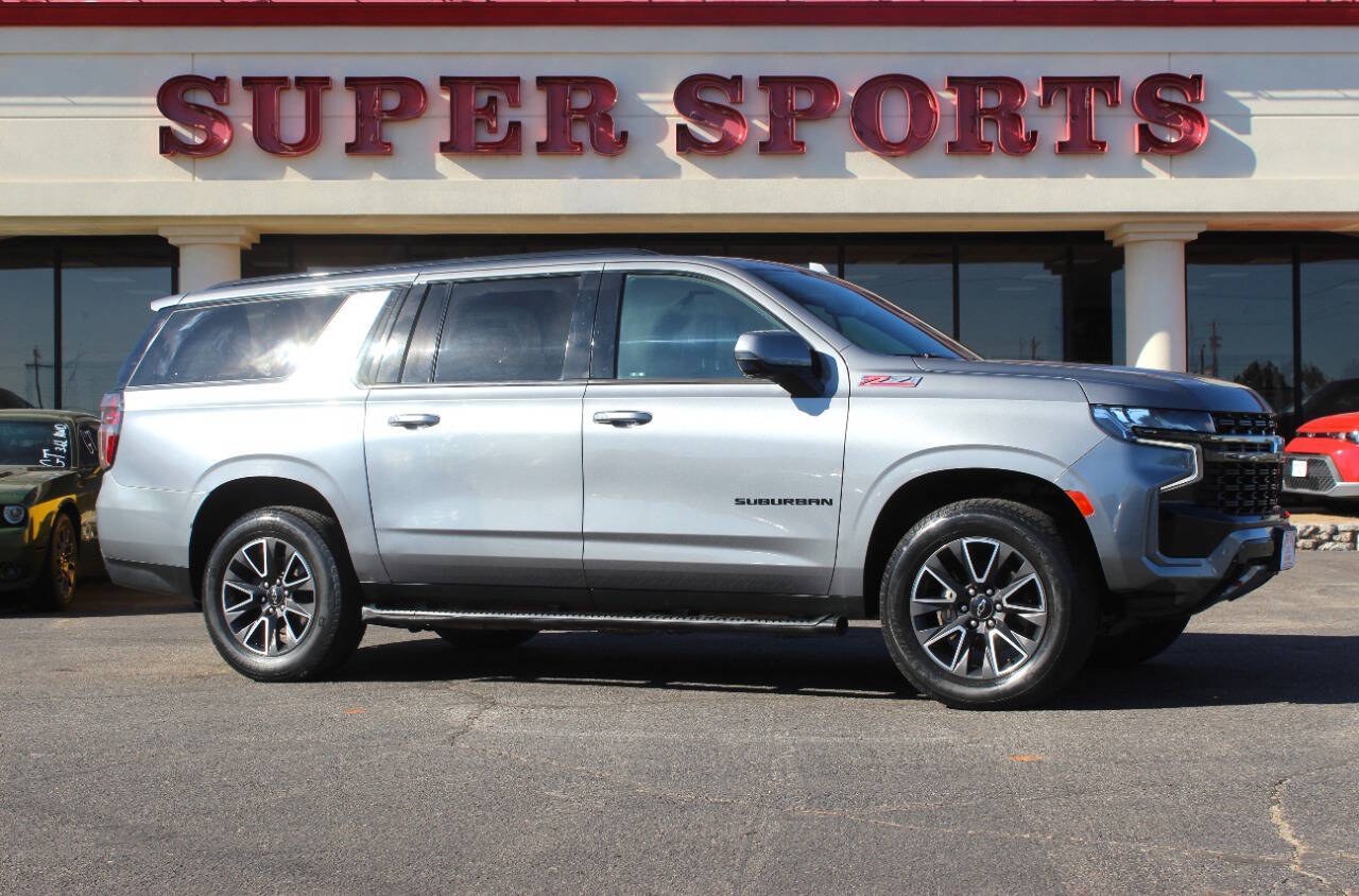 2021 Gray Chevrolet Suburban Z71 (1GNSKDKD5MR) with an EcoTec3 5.3L V8 355hp 383ft. lbs. 5.3L V8 engine, Automatic 10-Speed transmission, located at 4301 NW 39th , Oklahoma City, OK, 73112, (405) 949-5600, 35.512135, -97.598671 - Hablamos espanol. SPEND SMART --- BUY FROM SUPER SPORTS. ALL PRICES, DOWN PAYMENTS, PAYMENTS, AND FINANCE TERMS ARE NEGOTIABLE AT THE TIME OF APPROVAL. WE WILL WORK WITH YOU TO FIT YOUR BUDGET. WE WILL EVEN LOWER AND ADJUST THE NUMBERS TO HELP MAKE THE VEHICLE MORE AFFORDABLE FOR YOU.- Photo#0
