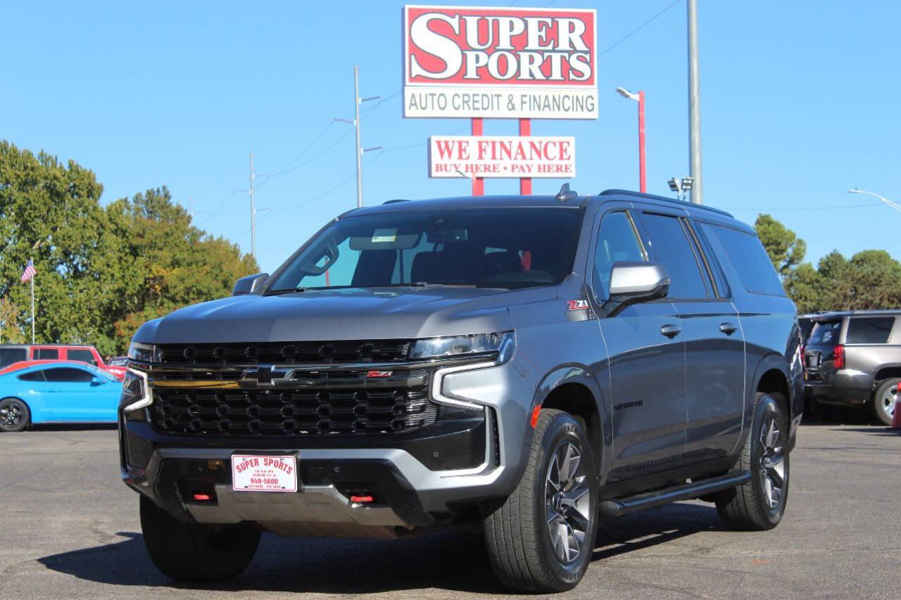 2021 Gray Chevrolet Suburban Z71 (1GNSKDKD5MR) with an EcoTec3 5.3L V8 355hp 383ft. lbs. 5.3L V8 engine, Automatic 10-Speed transmission, located at 4301 NW 39th , Oklahoma City, OK, 73112, (405) 949-5600, 35.512135, -97.598671 - Hablamos espanol. SPEND SMART --- BUY FROM SUPER SPORTS. ALL PRICES, DOWN PAYMENTS, PAYMENTS, AND FINANCE TERMS ARE NEGOTIABLE AT THE TIME OF APPROVAL. WE WILL WORK WITH YOU TO FIT YOUR BUDGET. WE WILL EVEN LOWER AND ADJUST THE NUMBERS TO HELP MAKE THE VEHICLE MORE AFFORDABLE FOR YOU.- Photo#7