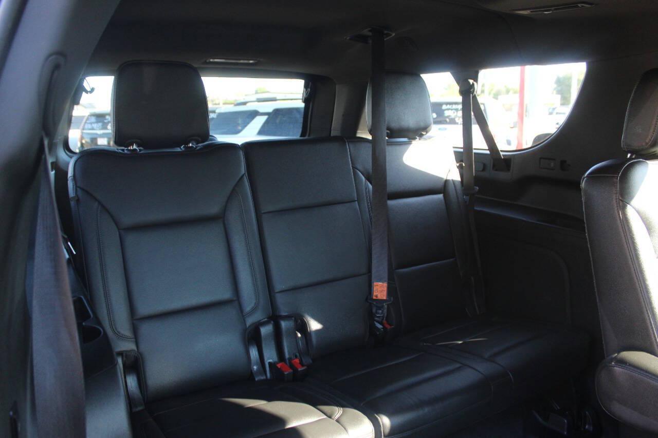 2021 Gray Chevrolet Suburban Z71 (1GNSKDKD5MR) with an EcoTec3 5.3L V8 355hp 383ft. lbs. 5.3L V8 engine, Automatic 10-Speed transmission, located at 4301 NW 39th , Oklahoma City, OK, 73112, (405) 949-5600, 35.512135, -97.598671 - Hablamos espanol. SPEND SMART --- BUY FROM SUPER SPORTS. ALL PRICES, DOWN PAYMENTS, PAYMENTS, AND FINANCE TERMS ARE NEGOTIABLE AT THE TIME OF APPROVAL. WE WILL WORK WITH YOU TO FIT YOUR BUDGET. WE WILL EVEN LOWER AND ADJUST THE NUMBERS TO HELP MAKE THE VEHICLE MORE AFFORDABLE FOR YOU.- Photo#14