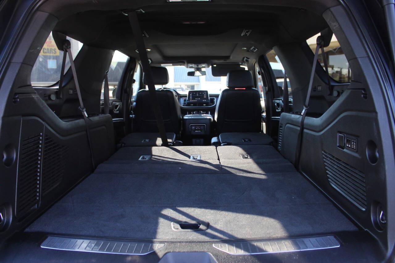 2021 Gray Chevrolet Suburban Z71 (1GNSKDKD5MR) with an EcoTec3 5.3L V8 355hp 383ft. lbs. 5.3L V8 engine, Automatic 10-Speed transmission, located at 4301 NW 39th , Oklahoma City, OK, 73112, (405) 949-5600, 35.512135, -97.598671 - Hablamos espanol. SPEND SMART --- BUY FROM SUPER SPORTS. ALL PRICES, DOWN PAYMENTS, PAYMENTS, AND FINANCE TERMS ARE NEGOTIABLE AT THE TIME OF APPROVAL. WE WILL WORK WITH YOU TO FIT YOUR BUDGET. WE WILL EVEN LOWER AND ADJUST THE NUMBERS TO HELP MAKE THE VEHICLE MORE AFFORDABLE FOR YOU.- Photo#16