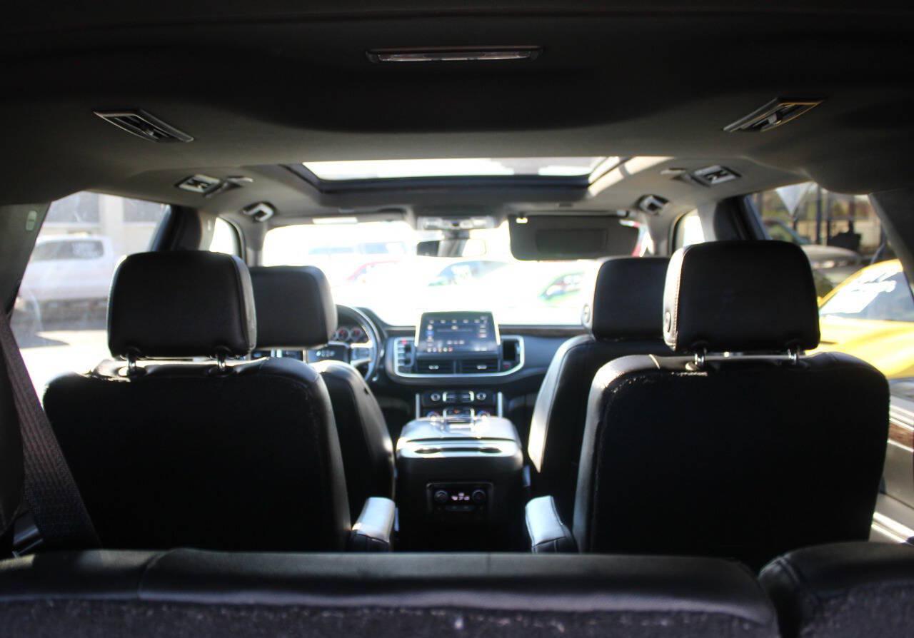 2021 Gray Chevrolet Suburban Z71 (1GNSKDKD5MR) with an EcoTec3 5.3L V8 355hp 383ft. lbs. 5.3L V8 engine, Automatic 10-Speed transmission, located at 4301 NW 39th , Oklahoma City, OK, 73112, (405) 949-5600, 35.512135, -97.598671 - Hablamos espanol. SPEND SMART --- BUY FROM SUPER SPORTS. ALL PRICES, DOWN PAYMENTS, PAYMENTS, AND FINANCE TERMS ARE NEGOTIABLE AT THE TIME OF APPROVAL. WE WILL WORK WITH YOU TO FIT YOUR BUDGET. WE WILL EVEN LOWER AND ADJUST THE NUMBERS TO HELP MAKE THE VEHICLE MORE AFFORDABLE FOR YOU.- Photo#21