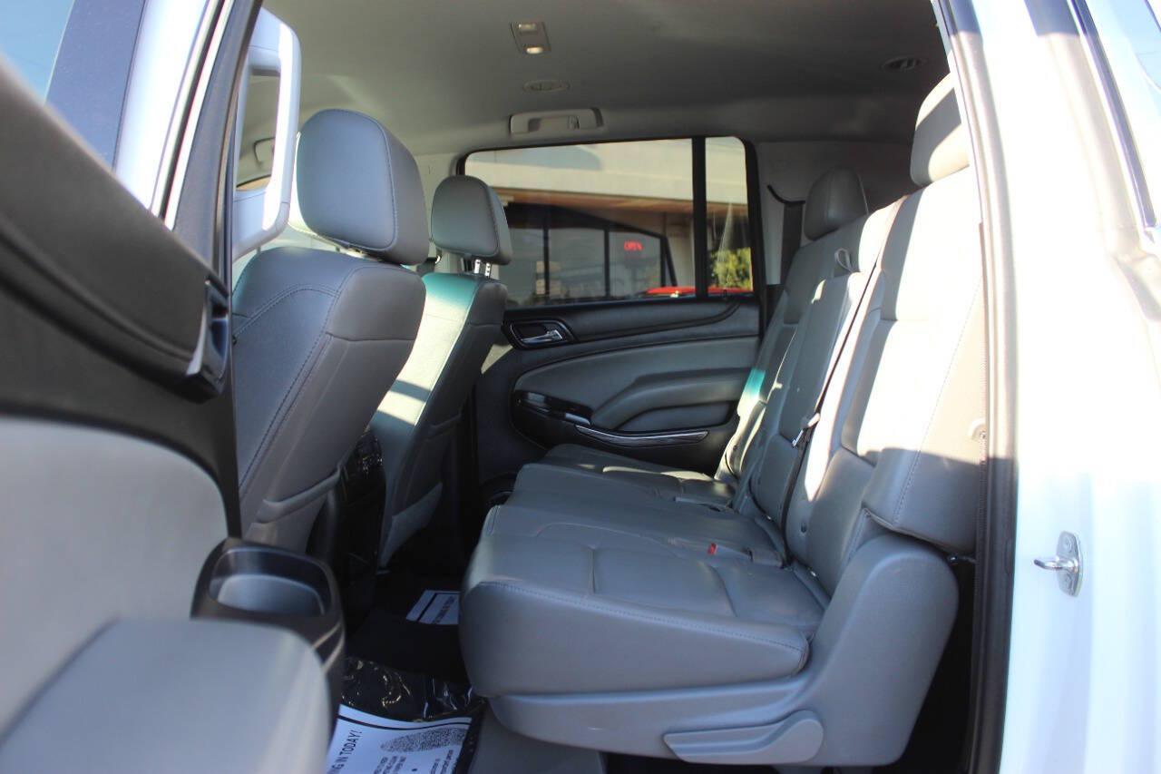 2019 White Chevrolet Suburban LT 2WD (1GNSCHKC0KR) with an EcoTec3 5.3L V8 355hp 383ft. lbs. 5.3L V8 engine, Automatic 6-Speed transmission, located at 4301 NW 39th , Oklahoma City, OK, 73112, (405) 949-5600, 35.512135, -97.598671 - Hablamos espanol. SPEND SMART --- BUY FROM SUPER SPORTS. ALL PRICES, DOWN PAYMENTS, PAYMENTS, AND FINANCE TERMS ARE NEGOTIABLE AT THE TIME OF APPROVAL. WE WILL WORK WITH YOU TO FIT YOUR BUDGET. WE WILL EVEN LOWER AND ADJUST THE NUMBERS TO HELP MAKE THE VEHICLE MORE AFFORDABLE FOR YOU.- Photo#16