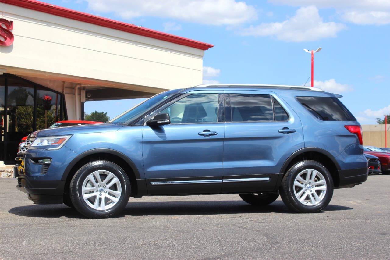 2019 Blue Ford Explorer XLT 4WD (1FM5K8D87KG) with an 3.5L V6 290hp 255ft. lbs. 3.5L V6 engine, Automatic 6-Speed transmission, located at 4301 NW 39th , Oklahoma City, OK, 73112, (405) 949-5600, 35.512135, -97.598671 - Hablamos espanol. SPEND SMART --- BUY FROM SUPER SPORTS. ALL PRICES, DOWN PAYMENTS, PAYMENTS, AND FINANCE TERMS ARE NEGOTIABLE AT THE TIME OF APPROVAL. WE WILL WORK WITH YOU TO FIT YOUR BUDGET. WE WILL EVEN LOWER AND ADJUST THE NUMBERS TO HELP MAKE THE VEHICLE MORE AFFORDABLE FOR YOU.- Photo#5