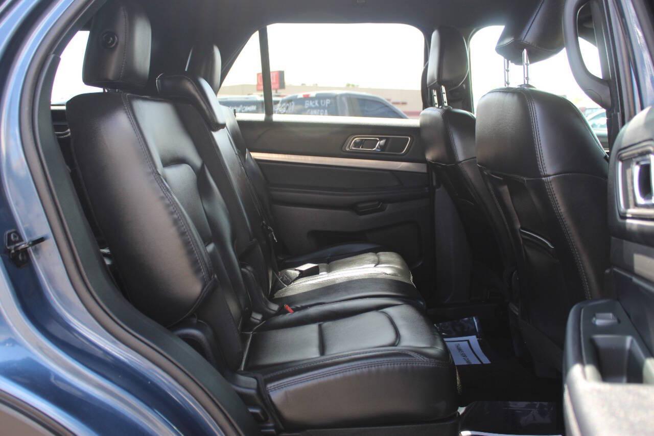2019 Blue Ford Explorer XLT 4WD (1FM5K8D87KG) with an 3.5L V6 290hp 255ft. lbs. 3.5L V6 engine, Automatic 6-Speed transmission, located at 4301 NW 39th , Oklahoma City, OK, 73112, (405) 949-5600, 35.512135, -97.598671 - Hablamos espanol. SPEND SMART --- BUY FROM SUPER SPORTS. ALL PRICES, DOWN PAYMENTS, PAYMENTS, AND FINANCE TERMS ARE NEGOTIABLE AT THE TIME OF APPROVAL. WE WILL WORK WITH YOU TO FIT YOUR BUDGET. WE WILL EVEN LOWER AND ADJUST THE NUMBERS TO HELP MAKE THE VEHICLE MORE AFFORDABLE FOR YOU.- Photo#10