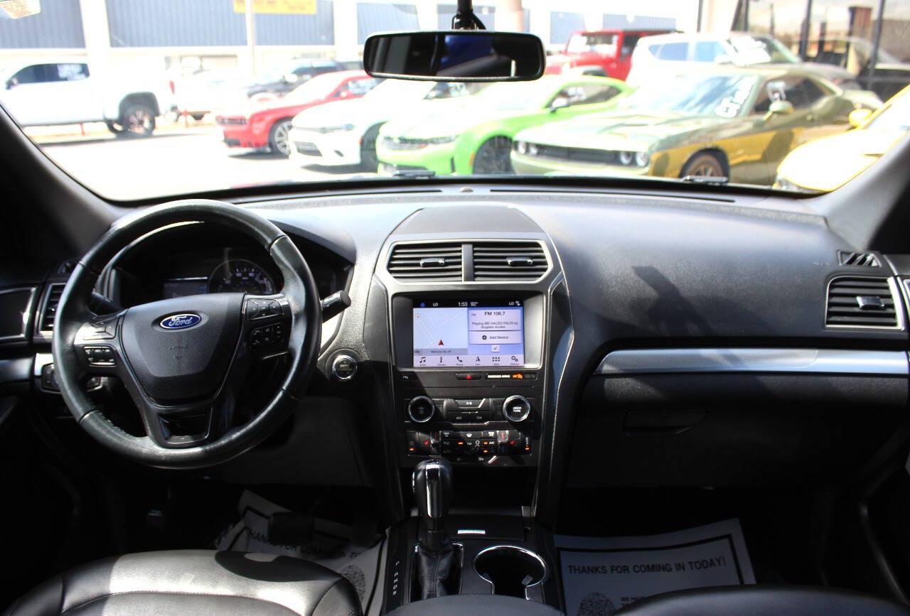 2019 Blue Ford Explorer XLT 4WD (1FM5K8D87KG) with an 3.5L V6 290hp 255ft. lbs. 3.5L V6 engine, Automatic 6-Speed transmission, located at 4301 NW 39th , Oklahoma City, OK, 73112, (405) 949-5600, 35.512135, -97.598671 - Hablamos espanol. SPEND SMART --- BUY FROM SUPER SPORTS. ALL PRICES, DOWN PAYMENTS, PAYMENTS, AND FINANCE TERMS ARE NEGOTIABLE AT THE TIME OF APPROVAL. WE WILL WORK WITH YOU TO FIT YOUR BUDGET. WE WILL EVEN LOWER AND ADJUST THE NUMBERS TO HELP MAKE THE VEHICLE MORE AFFORDABLE FOR YOU.- Photo#20