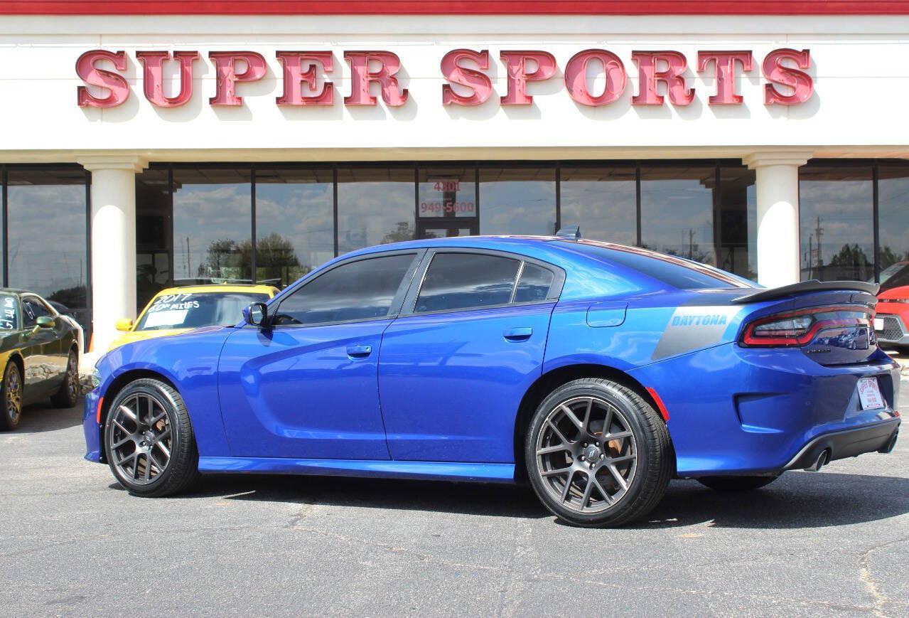 2018 Blue Dodge Charger R/T (2C3CDXCT1JH) with an HEMI 5.7L V8 370hp 395ft. lbs. 5.7L V8 engine, Automatic 8-Speed transmission, located at 4301 NW 39th , Oklahoma City, OK, 73112, (405) 949-5600, 35.512135, -97.598671 - Hablamos espanol. SPEND SMART --- BUY FROM SUPER SPORTS. ALL PRICES, DOWN PAYMENTS, PAYMENTS, AND FINANCE TERMS ARE NEGOTIABLE AT THE TIME OF APPROVAL. WE WILL WORK WITH YOU TO FIT YOUR BUDGET. WE WILL EVEN LOWER AND ADJUST THE NUMBERS TO HELP MAKE THE VEHICLE MORE AFFORDABLE FOR YOU.- Photo#4
