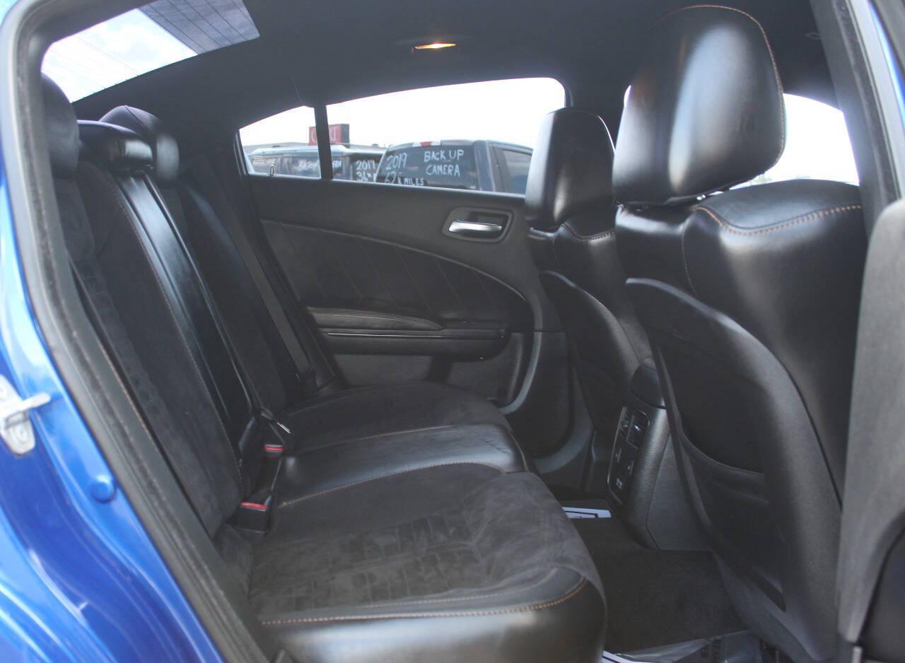 2018 Blue Dodge Charger R/T (2C3CDXCT1JH) with an HEMI 5.7L V8 370hp 395ft. lbs. 5.7L V8 engine, Automatic 8-Speed transmission, located at 4301 NW 39th , Oklahoma City, OK, 73112, (405) 949-5600, 35.512135, -97.598671 - Hablamos espanol. SPEND SMART --- BUY FROM SUPER SPORTS. ALL PRICES, DOWN PAYMENTS, PAYMENTS, AND FINANCE TERMS ARE NEGOTIABLE AT THE TIME OF APPROVAL. WE WILL WORK WITH YOU TO FIT YOUR BUDGET. WE WILL EVEN LOWER AND ADJUST THE NUMBERS TO HELP MAKE THE VEHICLE MORE AFFORDABLE FOR YOU.- Photo#10
