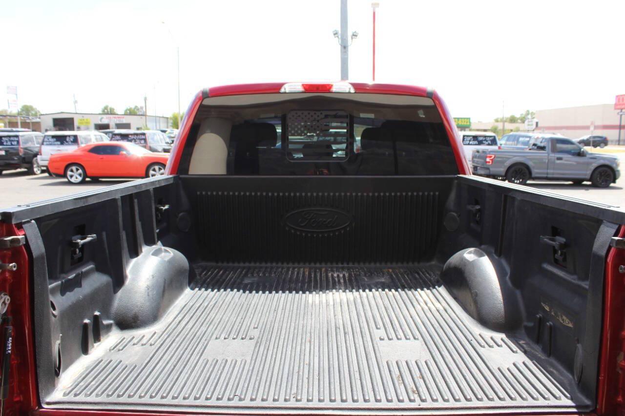 2018 Red Ford F-150 XLT SuperCrew 5.5-ft. Bed 4WD (1FTEW1EG6JF) with an EcoBoost 3.5L Twin Turbo V6 375hp 470ft. lbs. 3.5L V6 engine, Automatic 10-Speed transmission, located at 4301 NW 39th , Oklahoma City, OK, 73112, (405) 949-5600, 35.512135, -97.598671 - Hablamos espanol. SPEND SMART --- BUY FROM SUPER SPORTS. ALL PRICES, DOWN PAYMENTS, PAYMENTS, AND FINANCE TERMS ARE NEGOTIABLE AT THE TIME OF APPROVAL. WE WILL WORK WITH YOU TO FIT YOUR BUDGET. WE WILL EVEN LOWER AND ADJUST THE NUMBERS TO HELP MAKE THE VEHICLE MORE AFFORDABLE FOR YOU.- Photo#13