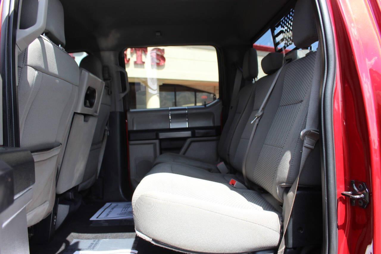 2018 Red Ford F-150 XLT SuperCrew 5.5-ft. Bed 4WD (1FTEW1EG6JF) with an EcoBoost 3.5L Twin Turbo V6 375hp 470ft. lbs. 3.5L V6 engine, Automatic 10-Speed transmission, located at 4301 NW 39th , Oklahoma City, OK, 73112, (405) 949-5600, 35.512135, -97.598671 - Hablamos espanol. SPEND SMART --- BUY FROM SUPER SPORTS. ALL PRICES, DOWN PAYMENTS, PAYMENTS, AND FINANCE TERMS ARE NEGOTIABLE AT THE TIME OF APPROVAL. WE WILL WORK WITH YOU TO FIT YOUR BUDGET. WE WILL EVEN LOWER AND ADJUST THE NUMBERS TO HELP MAKE THE VEHICLE MORE AFFORDABLE FOR YOU.- Photo#14