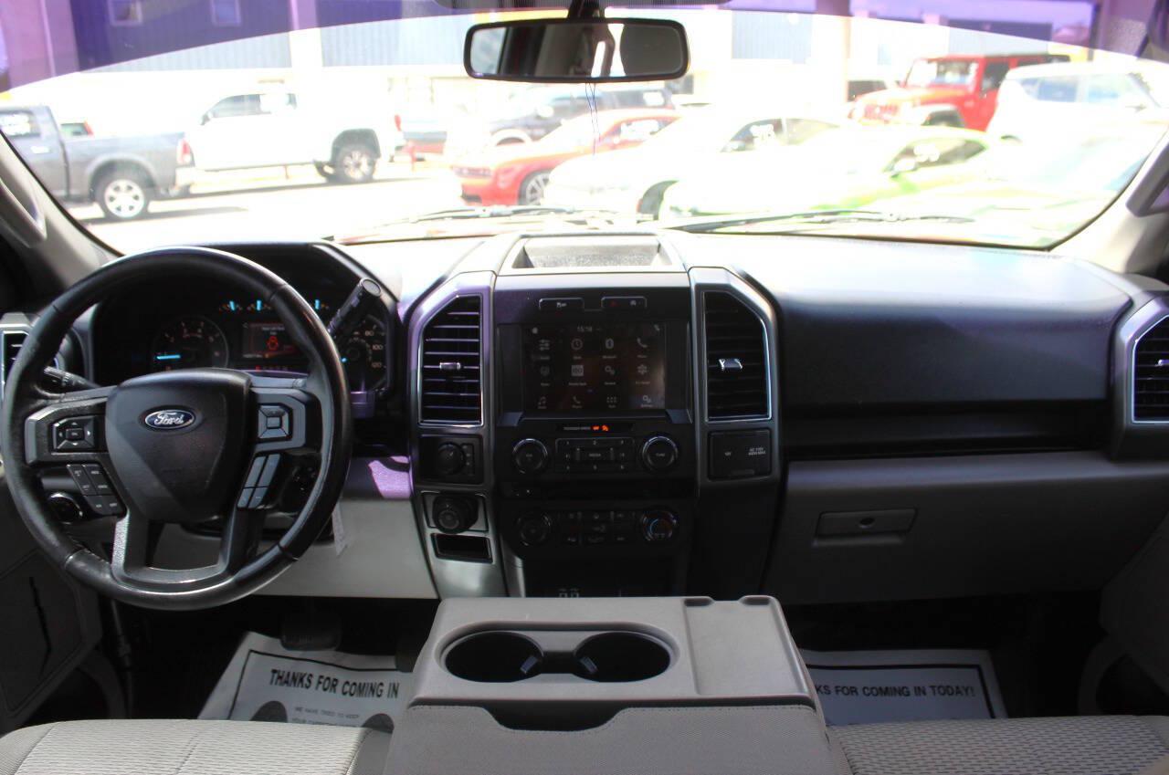 2018 Red Ford F-150 XLT SuperCrew 5.5-ft. Bed 4WD (1FTEW1EG6JF) with an EcoBoost 3.5L Twin Turbo V6 375hp 470ft. lbs. 3.5L V6 engine, Automatic 10-Speed transmission, located at 4301 NW 39th , Oklahoma City, OK, 73112, (405) 949-5600, 35.512135, -97.598671 - Hablamos espanol. SPEND SMART --- BUY FROM SUPER SPORTS. ALL PRICES, DOWN PAYMENTS, PAYMENTS, AND FINANCE TERMS ARE NEGOTIABLE AT THE TIME OF APPROVAL. WE WILL WORK WITH YOU TO FIT YOUR BUDGET. WE WILL EVEN LOWER AND ADJUST THE NUMBERS TO HELP MAKE THE VEHICLE MORE AFFORDABLE FOR YOU.- Photo#18