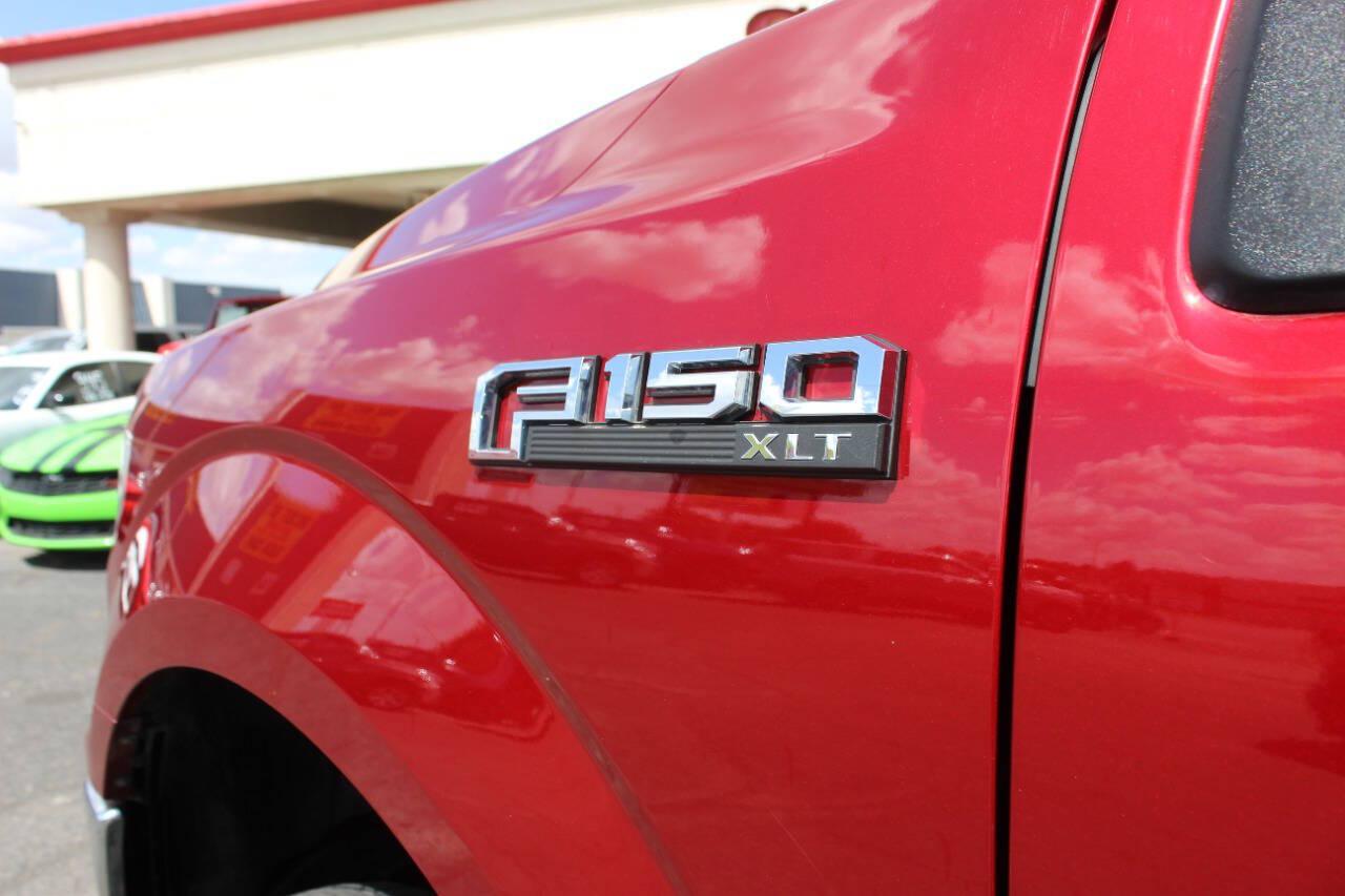 2018 Red Ford F-150 XLT SuperCrew 5.5-ft. Bed 4WD (1FTEW1EG6JF) with an EcoBoost 3.5L Twin Turbo V6 375hp 470ft. lbs. 3.5L V6 engine, Automatic 10-Speed transmission, located at 4301 NW 39th , Oklahoma City, OK, 73112, (405) 949-5600, 35.512135, -97.598671 - Hablamos espanol. SPEND SMART --- BUY FROM SUPER SPORTS. ALL PRICES, DOWN PAYMENTS, PAYMENTS, AND FINANCE TERMS ARE NEGOTIABLE AT THE TIME OF APPROVAL. WE WILL WORK WITH YOU TO FIT YOUR BUDGET. WE WILL EVEN LOWER AND ADJUST THE NUMBERS TO HELP MAKE THE VEHICLE MORE AFFORDABLE FOR YOU.- Photo#19