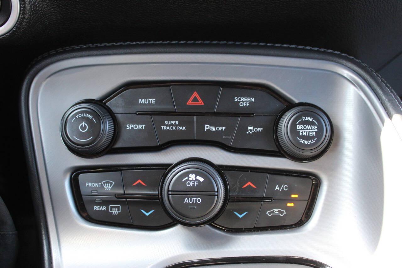 2023 Silver Dodge Challenger GT AWD (2C3CDZKG4PH) with an Pentastar 3.6L V6 303hp 268ft. lbs. 3.6L V6 engine, Automatic 8-Speed transmission, located at 4301 NW 39th , Oklahoma City, OK, 73112, (405) 949-5600, 35.512135, -97.598671 - Hablamos espanol. SPEND SMART --- BUY FROM SUPER SPORTS. ALL PRICES, DOWN PAYMENTS, PAYMENTS, AND FINANCE TERMS ARE NEGOTIABLE AT THE TIME OF APPROVAL. WE WILL WORK WITH YOU TO FIT YOUR BUDGET. WE WILL EVEN LOWER AND ADJUST THE NUMBERS TO HELP MAKE THE VE HICLE MORE AFFORDABLE FOR YOU.- Photo#17