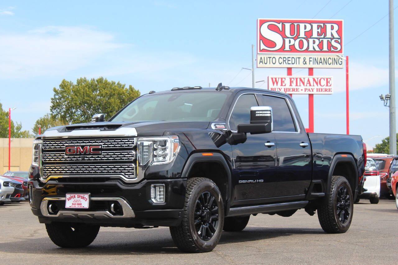 2021 Black GMC Sierra 2500HD Denali Crew Cab 4WD (1GT49REY0MF) with an Duramax 6.6L Biodiesel Turbo V8 445hp 910ft. lbs. 6.6L V8 engine, Automatic 10-Speed transmission, located at 4301 NW 39th , Oklahoma City, OK, 73112, (405) 949-5600, 35.512135, -97.598671 - Hablamos espanol. SPEND SMART --- BUY FROM SUPER SPORTS. ALL PRICES, DOWN PAYMENTS, PAYMENTS, AND FINANCE TERMS ARE NEGOTIABLE AT THE TIME OF APPROVAL. WE WILL WORK WITH YOU TO FIT YOUR BUDGET. WE WILL EVEN LOWER AND ADJUST THE NUMBERS TO HELP MAKE THE VE HICLE MORE AFFORDABLE FOR YOU.- Photo#6