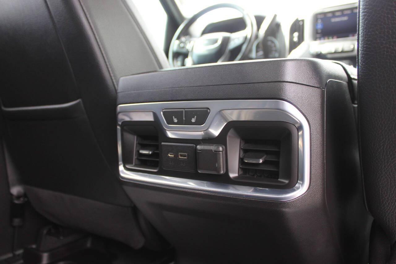2021 Black GMC Sierra 2500HD Denali Crew Cab 4WD (1GT49REY0MF) with an Duramax 6.6L Biodiesel Turbo V8 445hp 910ft. lbs. 6.6L V8 engine, Automatic 10-Speed transmission, located at 4301 NW 39th , Oklahoma City, OK, 73112, (405) 949-5600, 35.512135, -97.598671 - Hablamos espanol. SPEND SMART --- BUY FROM SUPER SPORTS. ALL PRICES, DOWN PAYMENTS, PAYMENTS, AND FINANCE TERMS ARE NEGOTIABLE AT THE TIME OF APPROVAL. WE WILL WORK WITH YOU TO FIT YOUR BUDGET. WE WILL EVEN LOWER AND ADJUST THE NUMBERS TO HELP MAKE THE VE HICLE MORE AFFORDABLE FOR YOU.- Photo#28