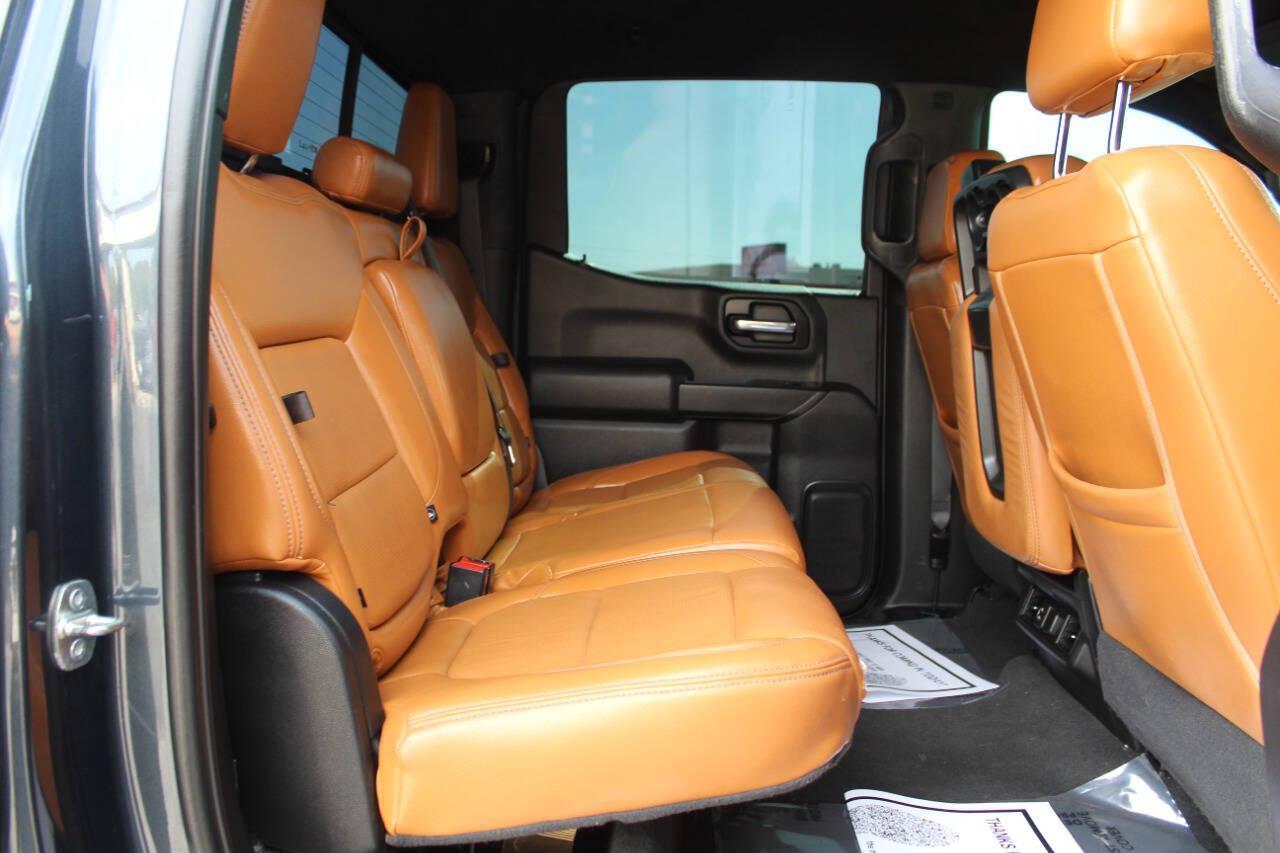 2020 Gray Chevrolet Silverado 1500 LT Crew Cab 4WD (3GCUYDED8LG) with an EcoTec3 5.3L V8 355hp 383ft. lbs. 5.3L V8 engine, Automatic 8-Speed transmission, located at 4301 NW 39th , Oklahoma City, OK, 73112, (405) 949-5600, 35.512135, -97.598671 - Hablamos espanol. SPEND SMART --- BUY FROM SUPER SPORTS. ALL PRICES, DOWN PAYMENTS, PAYMENTS, AND FINANCE TERMS ARE NEGOTIABLE AT THE TIME OF APPROVAL. WE WILL WORK WITH YOU TO FIT YOUR BUDGET. WE WILL EVEN LOWER AND ADJUST THE NUMBERS TO HELP MAKE THE VE HICLE MORE AFFORDABLE FOR YOU.- Photo#12