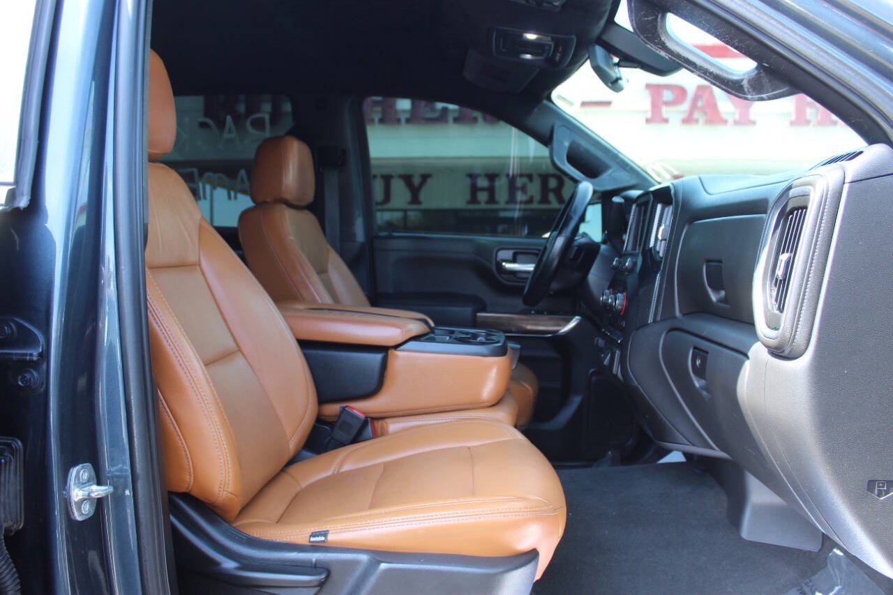 2020 Gray Chevrolet Silverado 1500 LT Crew Cab 4WD (3GCUYDED8LG) with an EcoTec3 5.3L V8 355hp 383ft. lbs. 5.3L V8 engine, Automatic 8-Speed transmission, located at 4301 NW 39th , Oklahoma City, OK, 73112, (405) 949-5600, 35.512135, -97.598671 - Hablamos espanol. SPEND SMART --- BUY FROM SUPER SPORTS. ALL PRICES, DOWN PAYMENTS, PAYMENTS, AND FINANCE TERMS ARE NEGOTIABLE AT THE TIME OF APPROVAL. WE WILL WORK WITH YOU TO FIT YOUR BUDGET. WE WILL EVEN LOWER AND ADJUST THE NUMBERS TO HELP MAKE THE VE HICLE MORE AFFORDABLE FOR YOU.- Photo#11