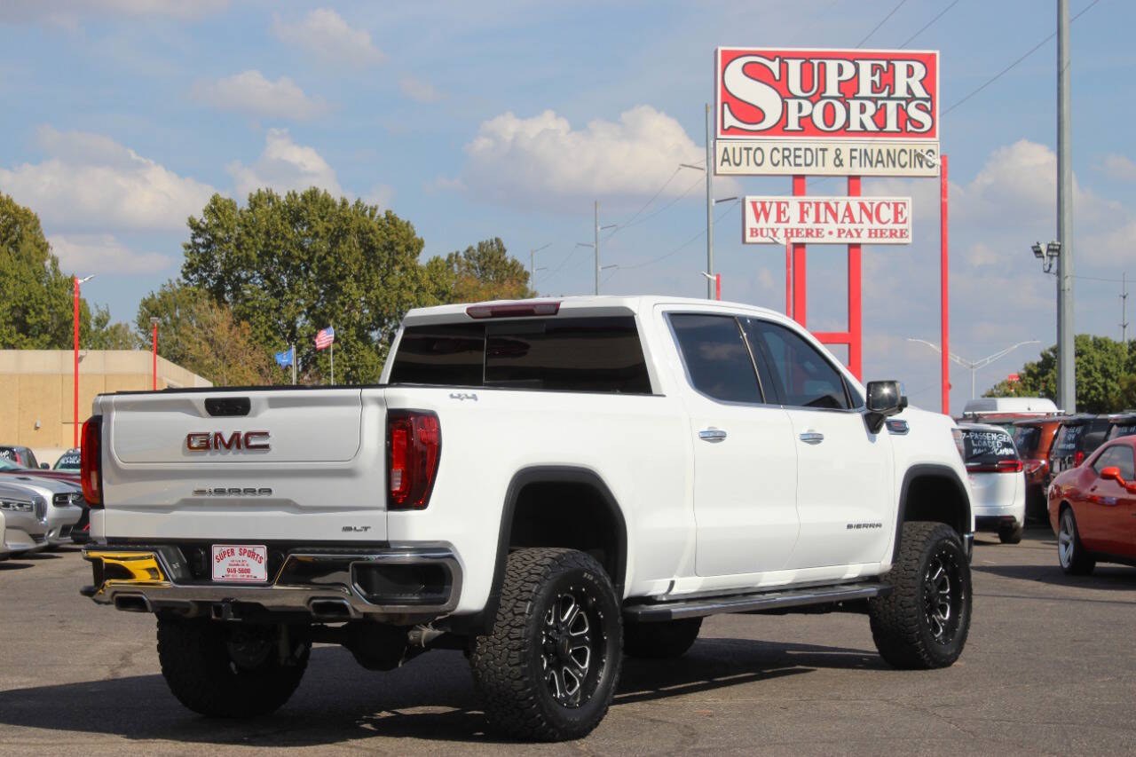 2022 White GMC Sierra 1500 Limited SLT Crew Cab Short Box 4WD (3GTU9DEL8NG) with an EcoTec3 6.2L V8 420hp 460ft. lbs. 6.2L V8 engine, Automatic 10-Speed transmission, located at 4301 NW 39th , Oklahoma City, OK, 73112, (405) 949-5600, 35.512135, -97.598671- Photo#3