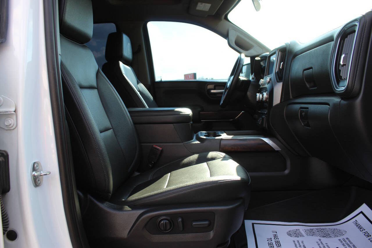 2022 White GMC Sierra 1500 Limited SLT Crew Cab Short Box 4WD (3GTU9DEL8NG) with an EcoTec3 6.2L V8 420hp 460ft. lbs. 6.2L V8 engine, Automatic 10-Speed transmission, located at 4301 NW 39th , Oklahoma City, OK, 73112, (405) 949-5600, 35.512135, -97.598671- Photo#8
