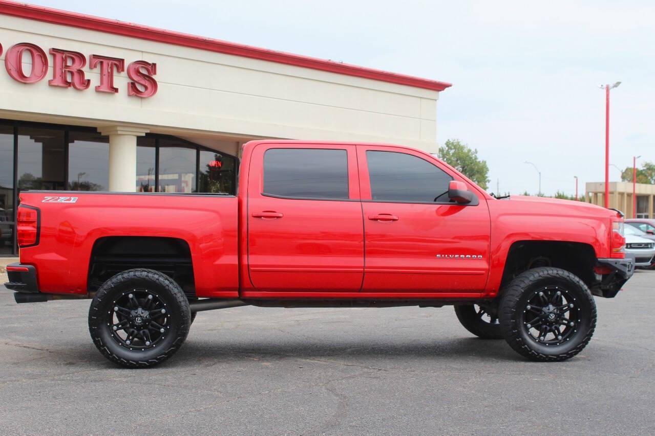 2017 Red Chevrolet Silverado 1500 LT Crew Cab 4WD (3GCUKREC4HG) with an EcoTec3 5.3L V8 355hp 383ft. lbs. 5.3L V8 engine, Automatic 6-Speed transmission, located at 4301 NW 39th , Oklahoma City, OK, 73112, (405) 949-5600, 35.512135, -97.598671 - Hablamos espanol. SPEND SMART --- BUY FROM SUPER SPORTS. ALL PRICES, DOWN PAYMENTS, PAYMENTS, AND FINANCE TERMS ARE NEGOTIABLE AT THE TIME OF APPROVAL. WE WILL WORK WITH YOU TO FIT YOUR BUDGET. WE WILL EVEN LOWER AND ADJUST THE NUMBERS TO HELP MAKE THE VE HICLE MORE AFFORDABLE FOR YOU.- Photo#2