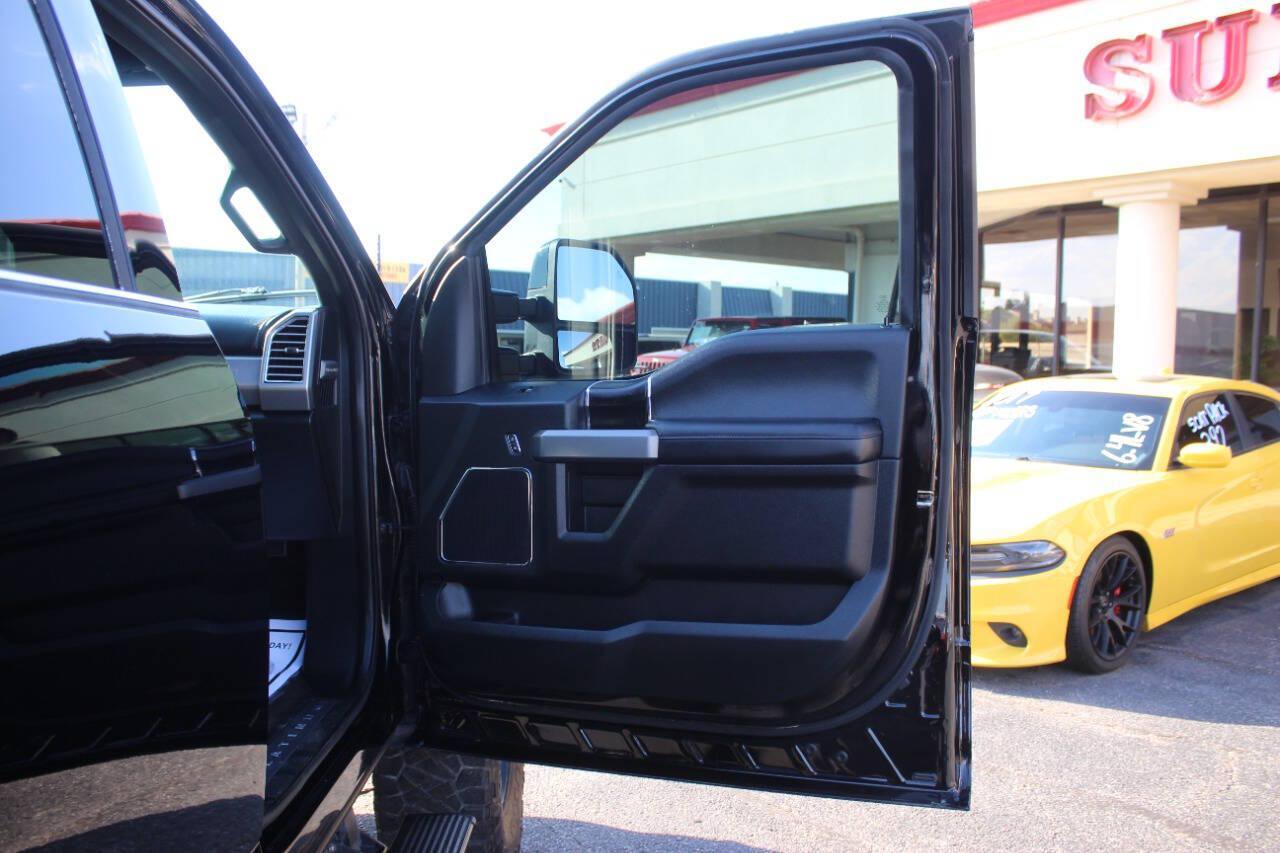 2018 Black Ford F-250 Super Duty King Ranch Crew Cab Long Bed 4WD (1FT7W2BT1JE) with an Power Stroke 6.7L Biodiesel Turbo V8 450hp 935ft. lbs. 6.7L V8 engine, Automatic 6-Speed transmission, located at 4301 NW 39th , Oklahoma City, OK, 73112, (405) 949-5600, 35.512135, -97.598671 - Hablamos espanol. SPEND SMART --- BUY FROM SUPER SPORTS. ALL PRICES, DOWN PAYMENTS, PAYMENTS, AND FINANCE TERMS ARE NEGOTIABLE AT THE TIME OF APPROVAL. WE WILL WORK WITH YOU TO FIT YOUR BUDGET. WE WILL EVEN LOWER AND ADJUST THE NUMBERS TO HELP MAKE THE VE HICLE MORE AFFORDABLE FOR YOU.- Photo#9