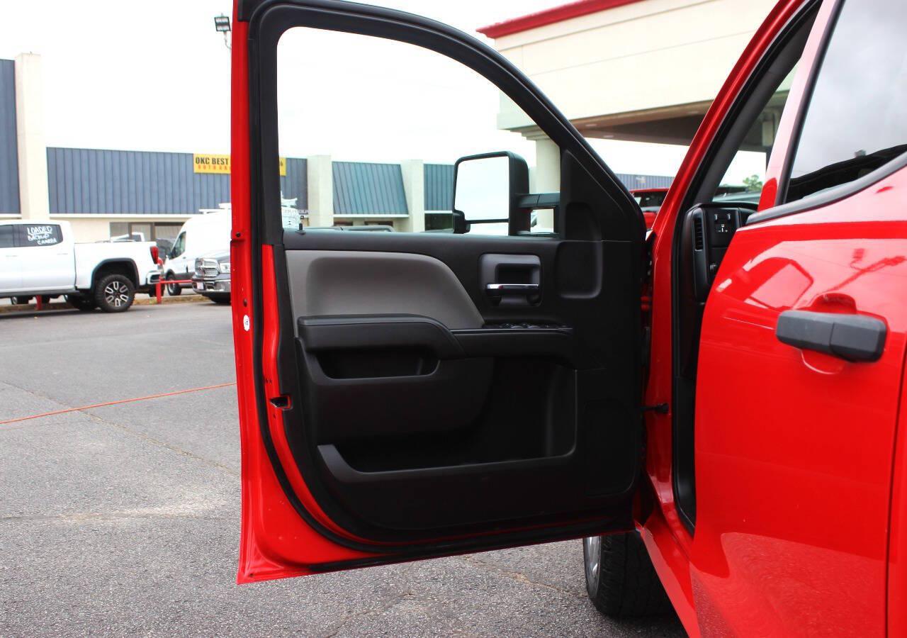 2016 Red Chevrolet Silverado 1500 Work Truck Double Cab 4WD (1GCVKPEC5GZ) with an EcoTec3 5.3L V8 355hp 383ft. lbs. 5.3L V8 engine, Automatic 6-Speed transmission, located at 4301 NW 39th , Oklahoma City, OK, 73112, (405) 949-5600, 35.512135, -97.598671 - Hablamos espanol. SPEND SMART --- BUY FROM SUPER SPORTS. ALL PRICES, DOWN PAYMENTS, PAYMENTS, AND FINANCE TERMS ARE NEGOTIABLE AT THE TIME OF APPROVAL. WE WILL WORK WITH YOU TO FIT YOUR BUDGET. WE WILL EVEN LOWER AND ADJUST THE NUMBERS TO HELP MAKE THE VEHICLE MORE AFFORDABLE FOR YOU.- Photo#16