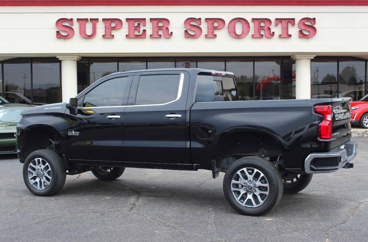 2019 Black Chevrolet Silverado 1500 LTZ Crew Cab Long Box 4WD (3GCUYGED2KG) with an EcoTec3 5.3L V8 355hp 383ft. lbs. 5.3L V8 engine, Automatic 8-Speed transmission, located at 4301 NW 39th , Oklahoma City, OK, 73112, (405) 949-5600, 35.512135, -97.598671 - Hablamos espanol. SPEND SMART --- BUY FROM SUPER SPORTS. ALL PRICES, DOWN PAYMENTS, PAYMENTS, AND FINANCE TERMS ARE NEGOTIABLE AT THE TIME OF APPROVAL. WE WILL WORK WITH YOU TO FIT YOUR BUDGET. WE WILL EVEN LOWER AND ADJUST THE NUMBERS TO HELP MAKE THE VE HICLE MORE AFFORDABLE FOR YOU.- Photo#4