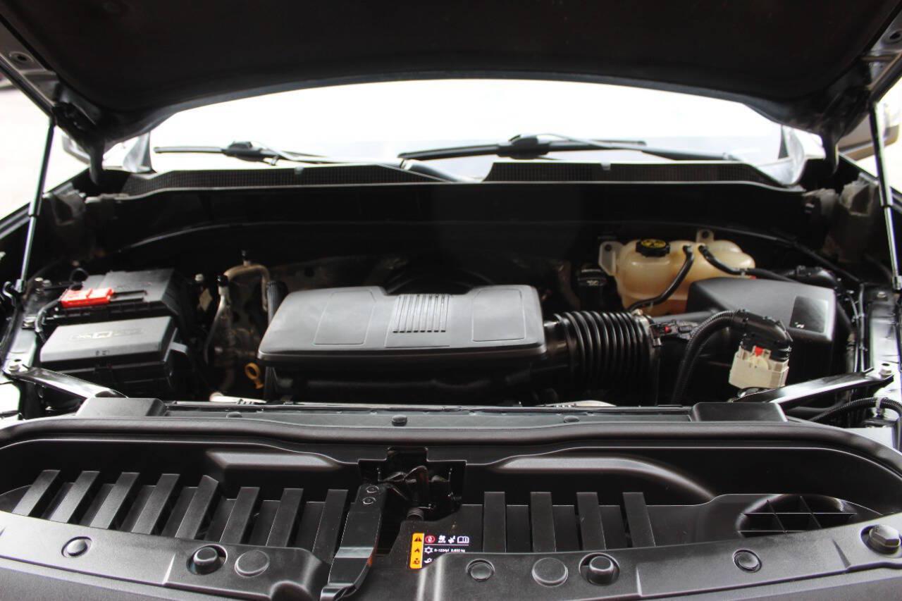 2019 Black Chevrolet Silverado 1500 LTZ Crew Cab Long Box 4WD (3GCUYGED2KG) with an EcoTec3 5.3L V8 355hp 383ft. lbs. 5.3L V8 engine, Automatic 8-Speed transmission, located at 4301 NW 39th , Oklahoma City, OK, 73112, (405) 949-5600, 35.512135, -97.598671 - Hablamos espanol. SPEND SMART --- BUY FROM SUPER SPORTS. ALL PRICES, DOWN PAYMENTS, PAYMENTS, AND FINANCE TERMS ARE NEGOTIABLE AT THE TIME OF APPROVAL. WE WILL WORK WITH YOU TO FIT YOUR BUDGET. WE WILL EVEN LOWER AND ADJUST THE NUMBERS TO HELP MAKE THE VE HICLE MORE AFFORDABLE FOR YOU.- Photo#7