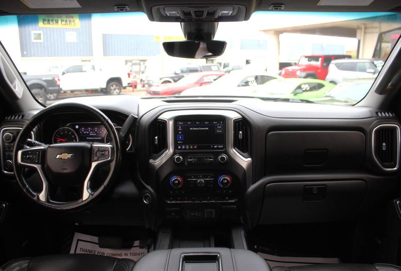 2019 Black Chevrolet Silverado 1500 LTZ Crew Cab Long Box 4WD (3GCUYGED2KG) with an EcoTec3 5.3L V8 355hp 383ft. lbs. 5.3L V8 engine, Automatic 8-Speed transmission, located at 4301 NW 39th , Oklahoma City, OK, 73112, (405) 949-5600, 35.512135, -97.598671 - Hablamos espanol. SPEND SMART --- BUY FROM SUPER SPORTS. ALL PRICES, DOWN PAYMENTS, PAYMENTS, AND FINANCE TERMS ARE NEGOTIABLE AT THE TIME OF APPROVAL. WE WILL WORK WITH YOU TO FIT YOUR BUDGET. WE WILL EVEN LOWER AND ADJUST THE NUMBERS TO HELP MAKE THE VE HICLE MORE AFFORDABLE FOR YOU.- Photo#17