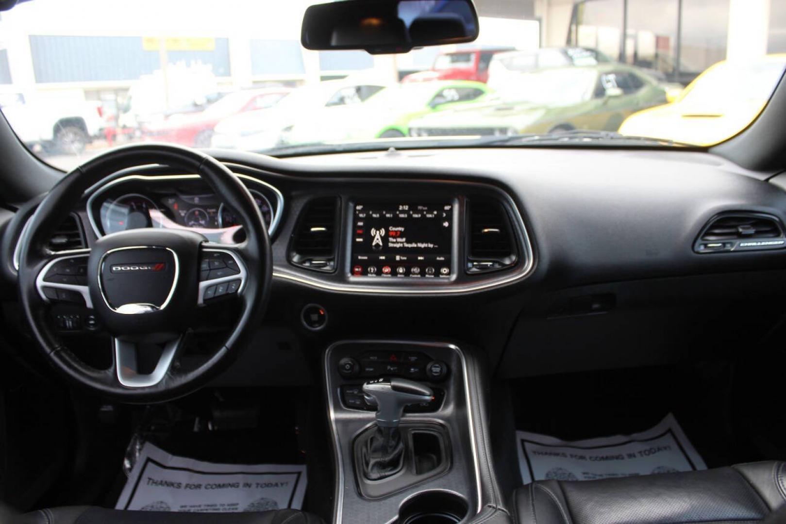 2018 White Dodge Challenger SXT (2C3CDZAG6JH) with an Pentastar 3.6L V6 305hp 268ft. lbs. 3.6L V6 engine, Automatic 8-Speed transmission, located at 4301 NW 39th , Oklahoma City, OK, 73112, (405) 949-5600, 35.512135, -97.598671 - Hablamos espanol. SPEND SMART --- BUY FROM SUPER SPORTS. ALL PRICES, DOWN PAYMENTS, PAYMENTS, AND FINANCE TERMS ARE NEGOTIABLE AT THE TIME OF APPROVAL. WE WILL WORK WITH YOU TO FIT YOUR BUDGET. WE WILL EVEN LOWER AND ADJUST THE NUMBERS TO HELP MAKE THE VE HICLE MORE AFFORDABLE FOR YOU.- Photo#13