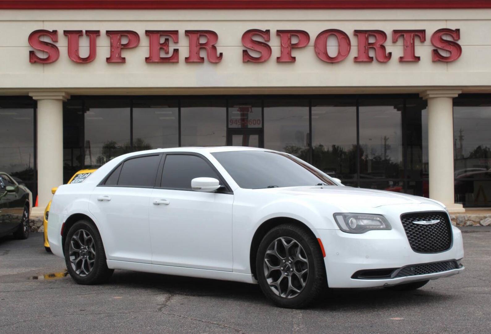 2018 White Chrysler 300 S V6 AWD (2C3CCAGG3JH) with an Pentastar 3.6L V6 300hp 264ft. lbs. 3.6L V6 engine, Automatic 8-Speed transmission, located at 4301 NW 39th , Oklahoma City, OK, 73112, (405) 949-5600, 35.512135, -97.598671 - Hablamos espanol. SPEND SMART --- BUY FROM SUPER SPORTS. ALL PRICES, DOWN PAYMENTS, PAYMENTS, AND FINANCE TERMS ARE NEGOTIABLE AT THE TIME OF APPROVAL. WE WILL WORK WITH YOU TO FIT YOUR BUDGET. WE WILL EVEN LOWER AND ADJUST THE NUMBERS TO HELP MAKE THE VE HICLE MORE AFFORDABLE FOR YOU.- Photo#0