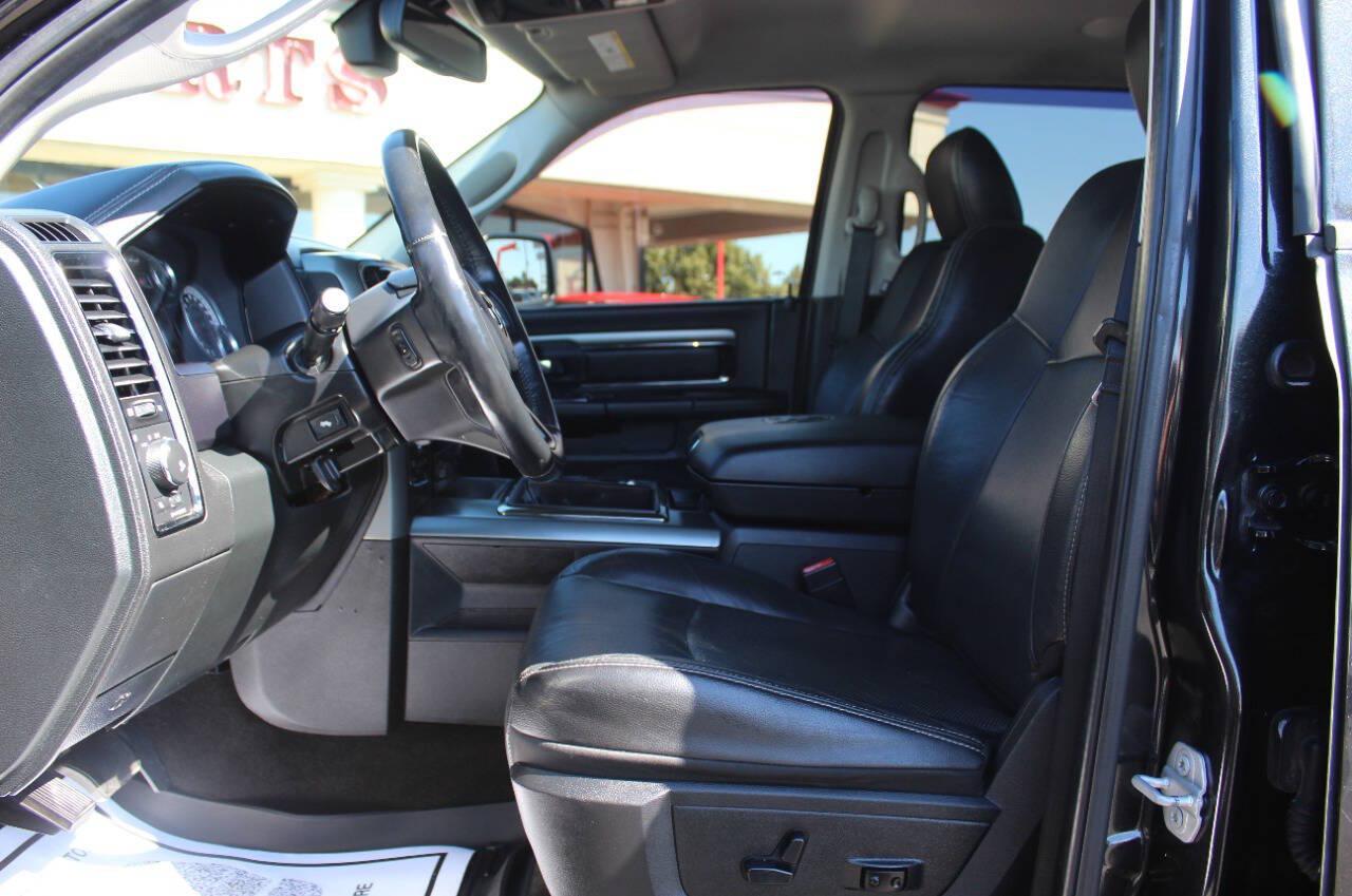 2015 Black RAM 1500 Sport Crew Cab SWB 4WD (1C6RR7MT9FS) with an HEMI 5.7L V8 395hp 410ft. lbs. 5.7L V8 engine, Automatic 8-Speed transmission, located at 4301 NW 39th , Oklahoma City, OK, 73112, (405) 949-5600, 35.512135, -97.598671 - Hablamos espanol. SPEND SMART --- BUY FROM SUPER SPORTS. ALL PRICES, DOWN PAYMENTS, PAYMENTS, AND FINANCE TERMS ARE NEGOTIABLE AT THE TIME OF APPROVAL. WE WILL WORK WITH YOU TO FIT YOUR BUDGET. WE WILL EVEN LOWER AND ADJUST THE NUMBERS TO HELP MAKE THE VE HICLE MORE AFFORDABLE FOR YOU.- Photo#15