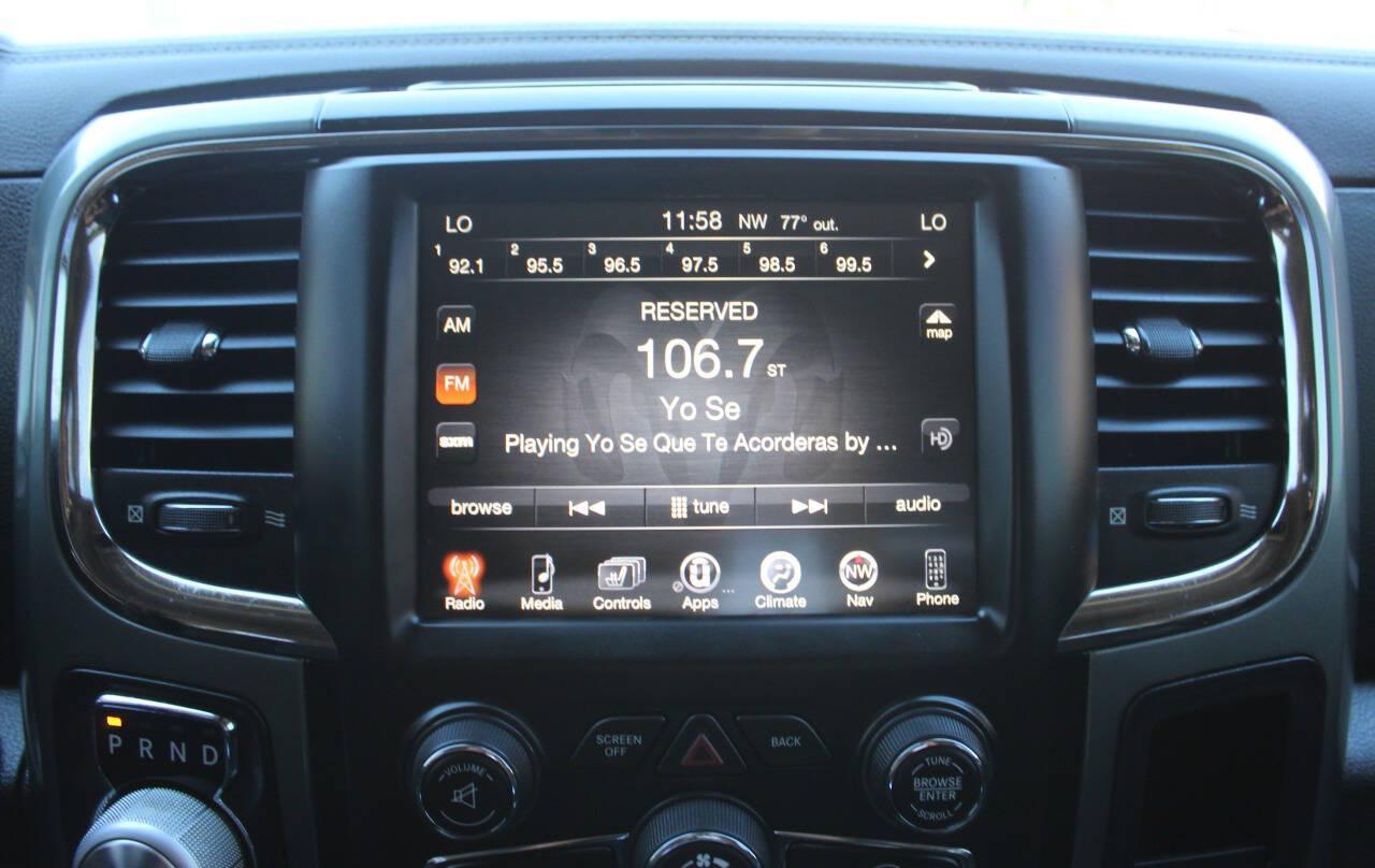 2015 Black RAM 1500 Sport Crew Cab SWB 4WD (1C6RR7MT9FS) with an HEMI 5.7L V8 395hp 410ft. lbs. 5.7L V8 engine, Automatic 8-Speed transmission, located at 4301 NW 39th , Oklahoma City, OK, 73112, (405) 949-5600, 35.512135, -97.598671 - Hablamos espanol. SPEND SMART --- BUY FROM SUPER SPORTS. ALL PRICES, DOWN PAYMENTS, PAYMENTS, AND FINANCE TERMS ARE NEGOTIABLE AT THE TIME OF APPROVAL. WE WILL WORK WITH YOU TO FIT YOUR BUDGET. WE WILL EVEN LOWER AND ADJUST THE NUMBERS TO HELP MAKE THE VE HICLE MORE AFFORDABLE FOR YOU.- Photo#18