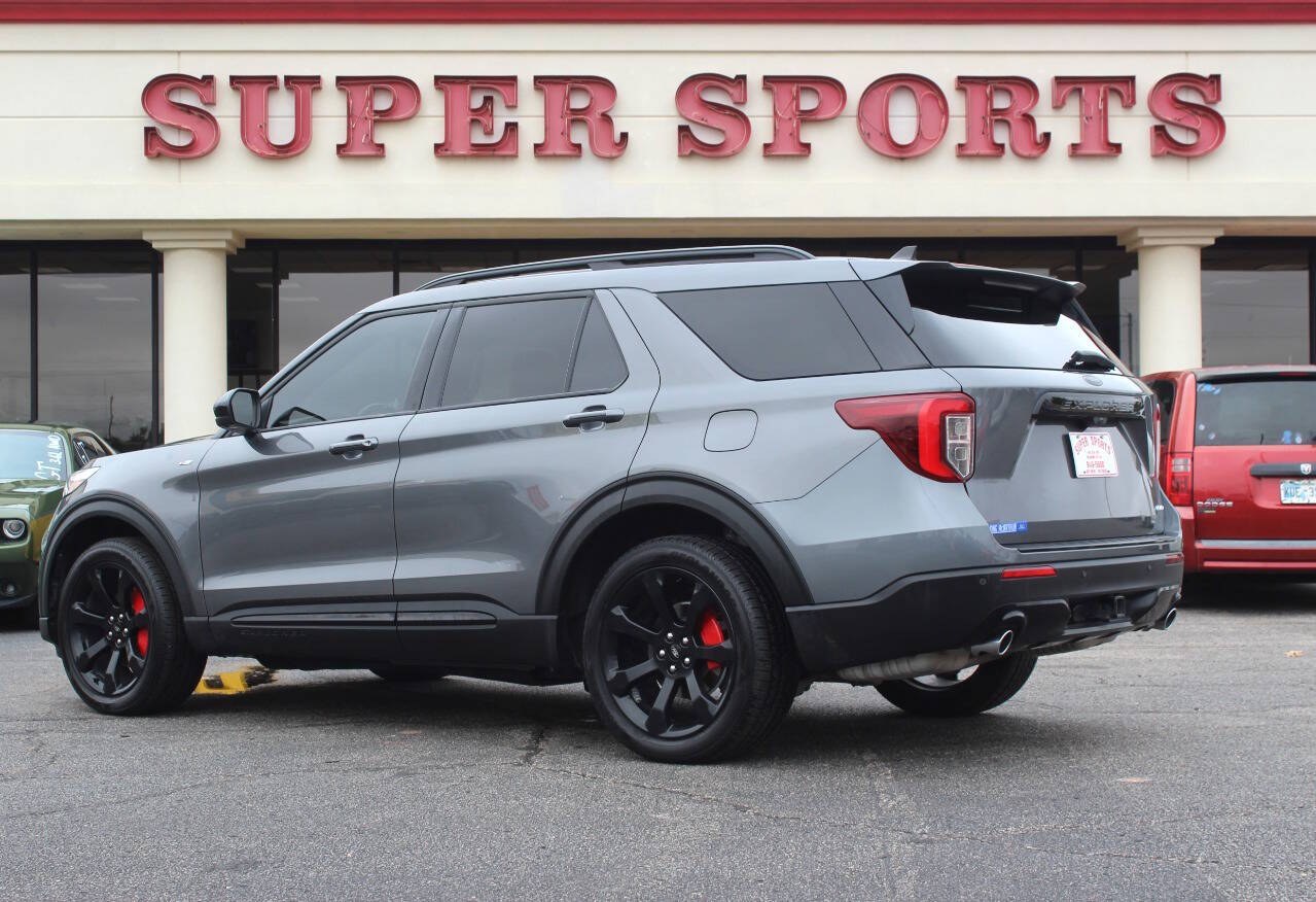 2023 Gray Ford Explorer ST-Line AWD (1FMSK8KH0PG) with an EcoBoost 2.3L Turbo I4 300hp 310ft. lbs. 2.3L I4 engine, Automatic 10-Speed transmission, located at 4301 NW 39th , Oklahoma City, OK, 73112, (405) 949-5600, 35.512135, -97.598671 - Hablamos espanol. SPEND SMART --- BUY FROM SUPER SPORTS. ALL PRICES, DOWN PAYMENTS, PAYMENTS, AND FINANCE TERMS ARE NEGOTIABLE AT THE TIME OF APPROVAL. WE WILL WORK WITH YOU TO FIT YOUR BUDGET. WE WILL EVEN LOWER AND ADJUST THE NUMBERS TO HELP MAKE THE VE HICLE MORE AFFORDABLE FOR YOU.- Photo#4