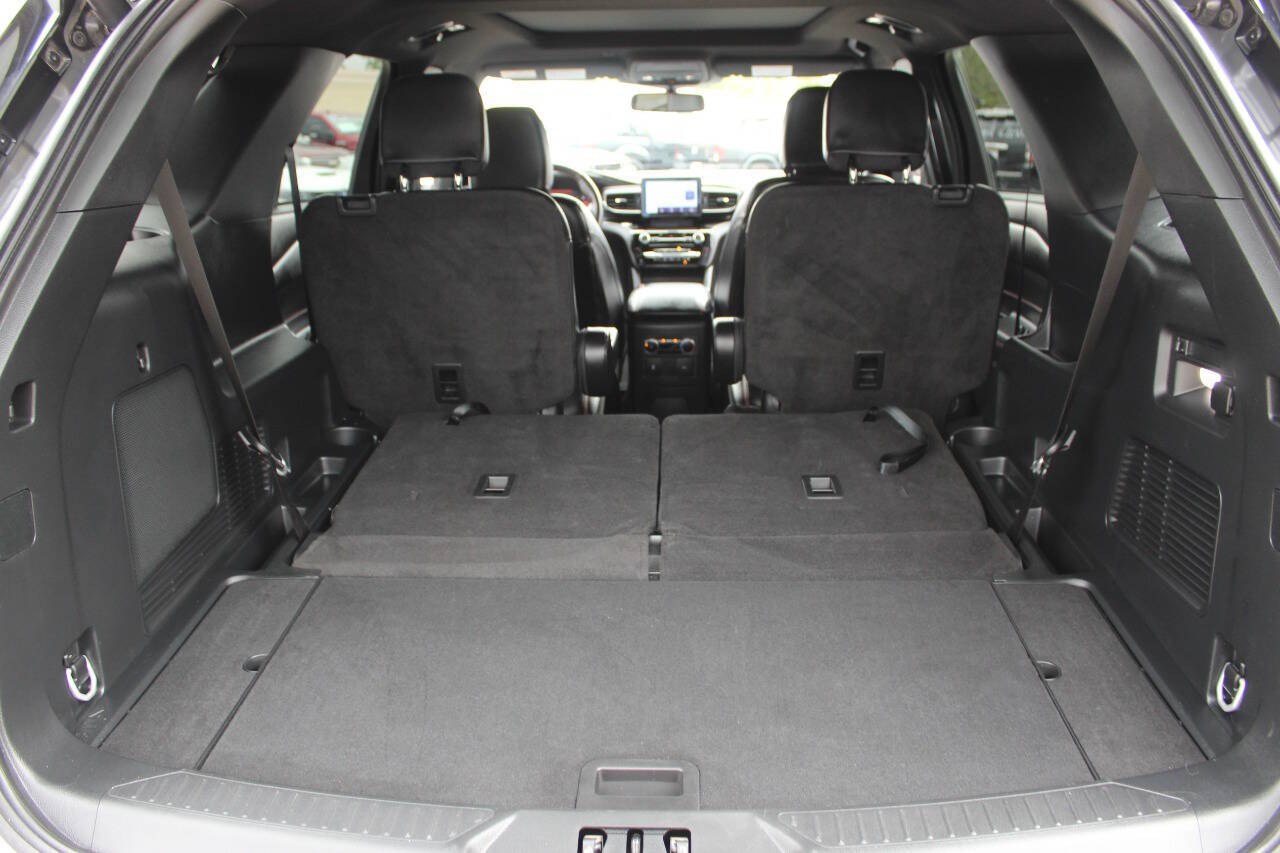 2023 Gray Ford Explorer ST-Line AWD (1FMSK8KH0PG) with an EcoBoost 2.3L Turbo I4 300hp 310ft. lbs. 2.3L I4 engine, Automatic 10-Speed transmission, located at 4301 NW 39th , Oklahoma City, OK, 73112, (405) 949-5600, 35.512135, -97.598671 - Hablamos espanol. SPEND SMART --- BUY FROM SUPER SPORTS. ALL PRICES, DOWN PAYMENTS, PAYMENTS, AND FINANCE TERMS ARE NEGOTIABLE AT THE TIME OF APPROVAL. WE WILL WORK WITH YOU TO FIT YOUR BUDGET. WE WILL EVEN LOWER AND ADJUST THE NUMBERS TO HELP MAKE THE VE HICLE MORE AFFORDABLE FOR YOU.- Photo#14